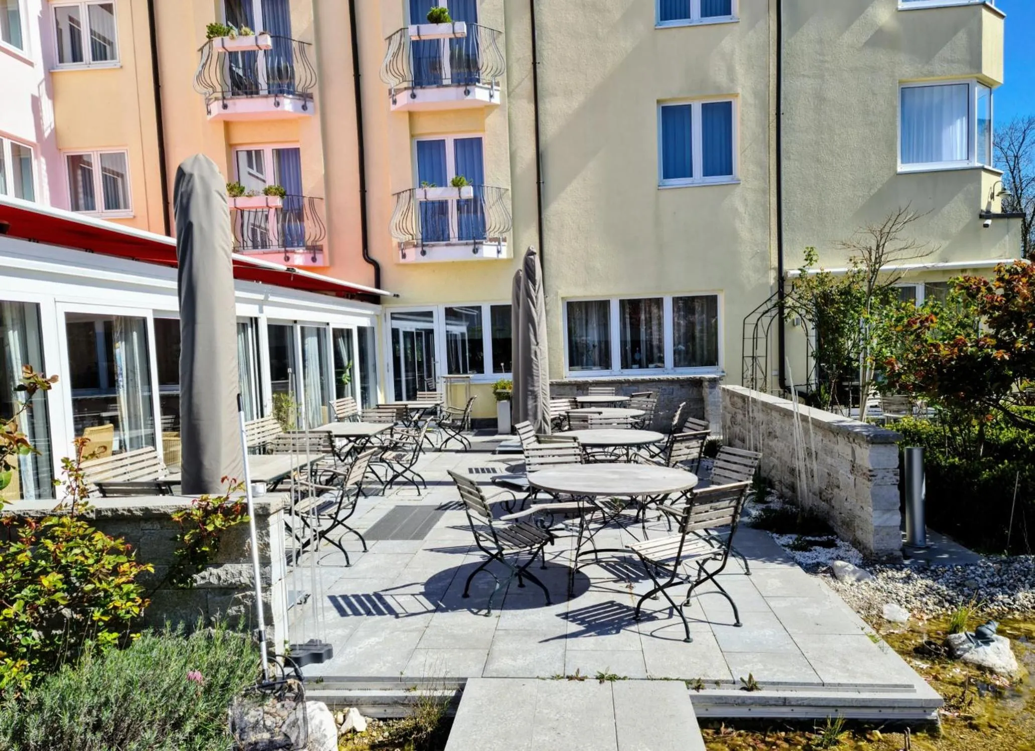 Property building in Hotel Restaurant Felix