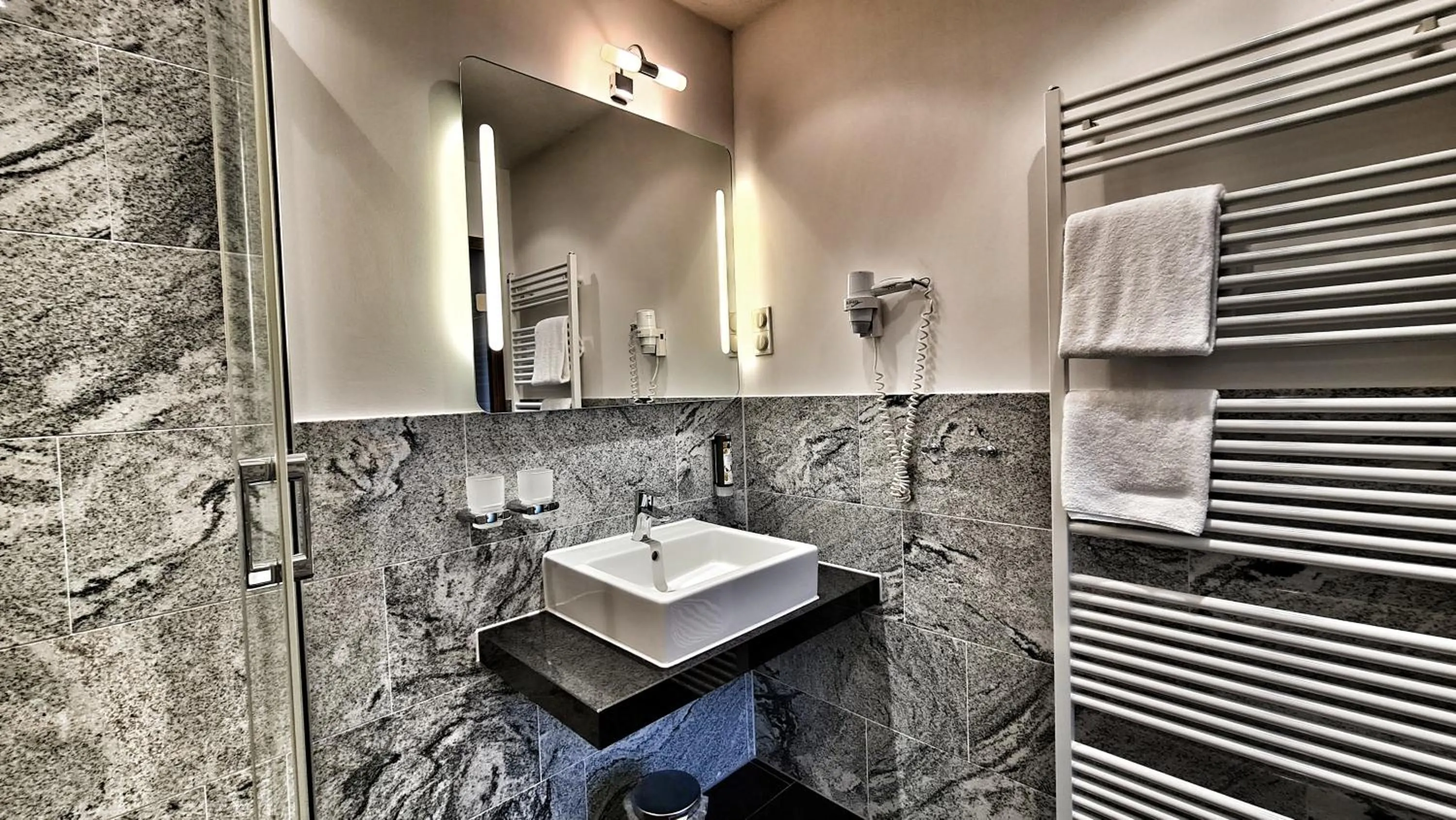 Bathroom in Hotel Restaurant Felix