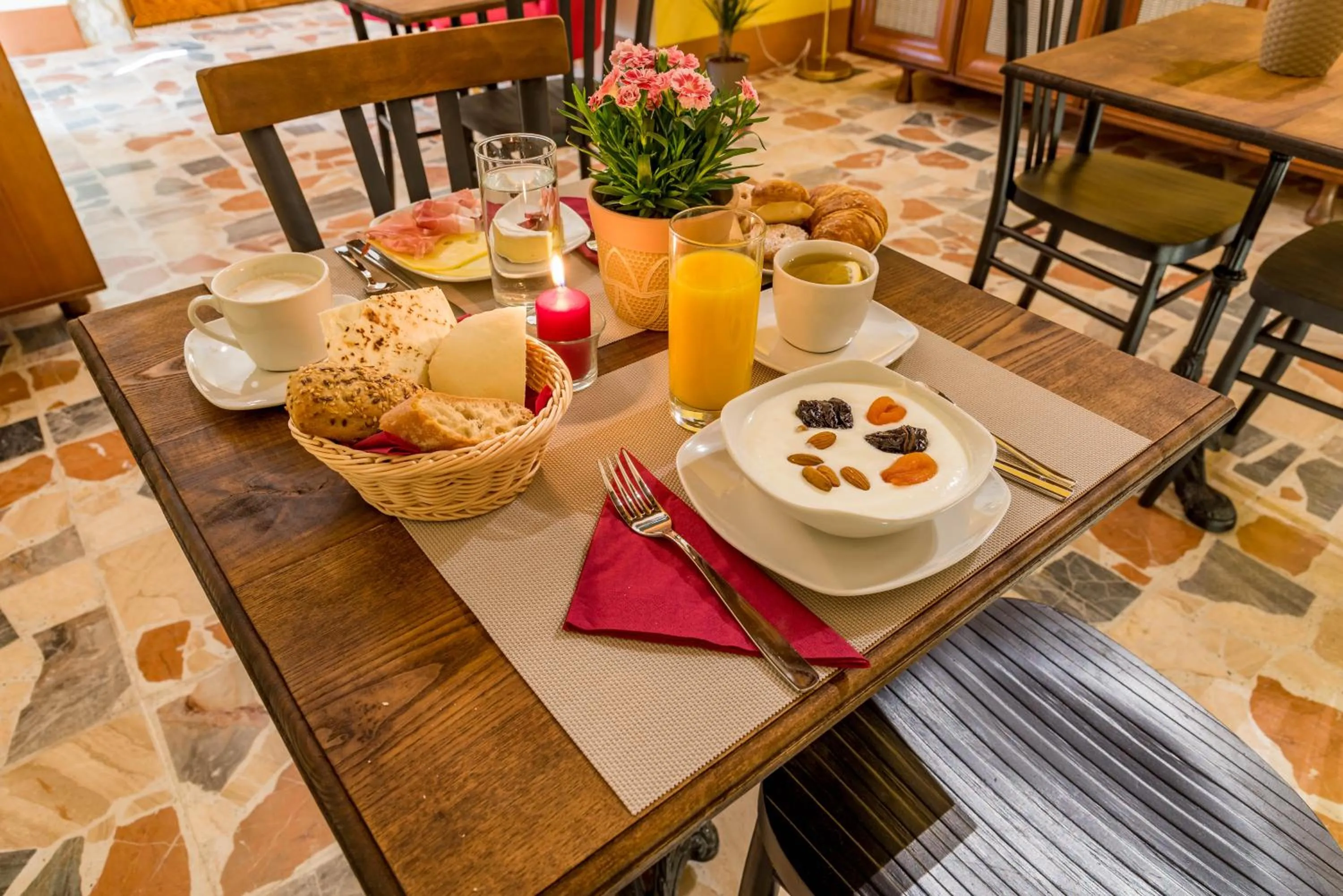 Breakfast in Cappuccine GuestHouse