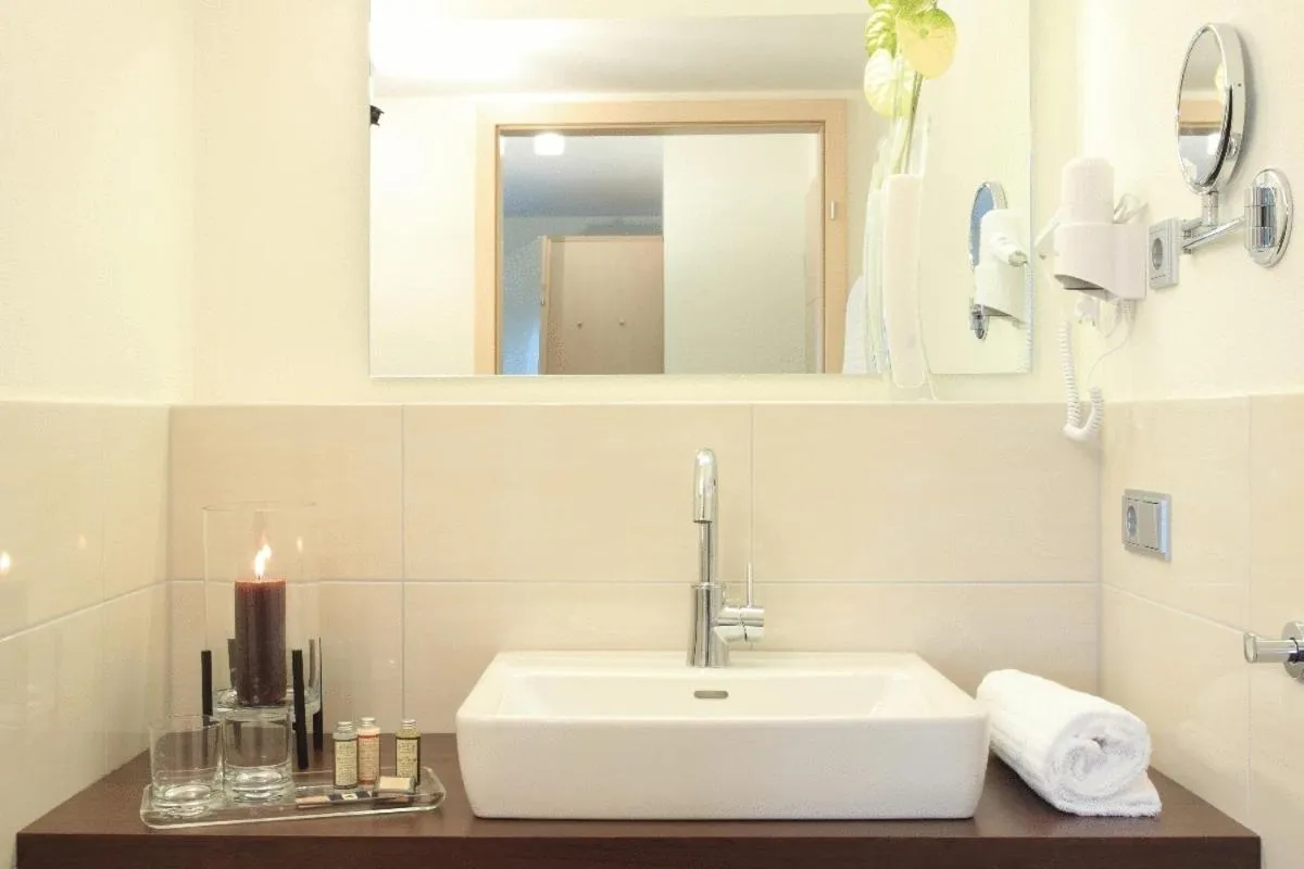 Klozbücher - Das Landhotel