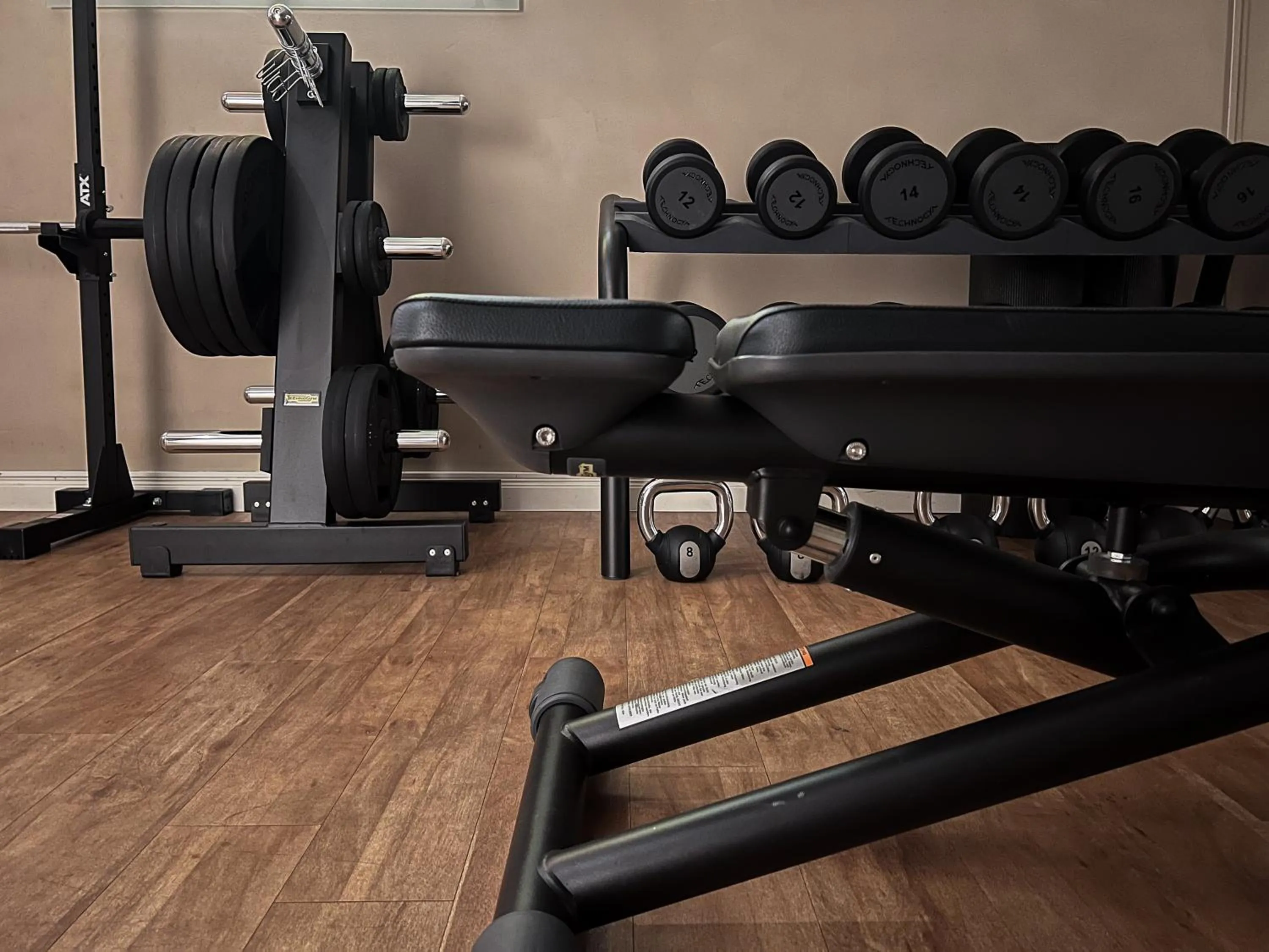 ADELANTE Boutique Hotel