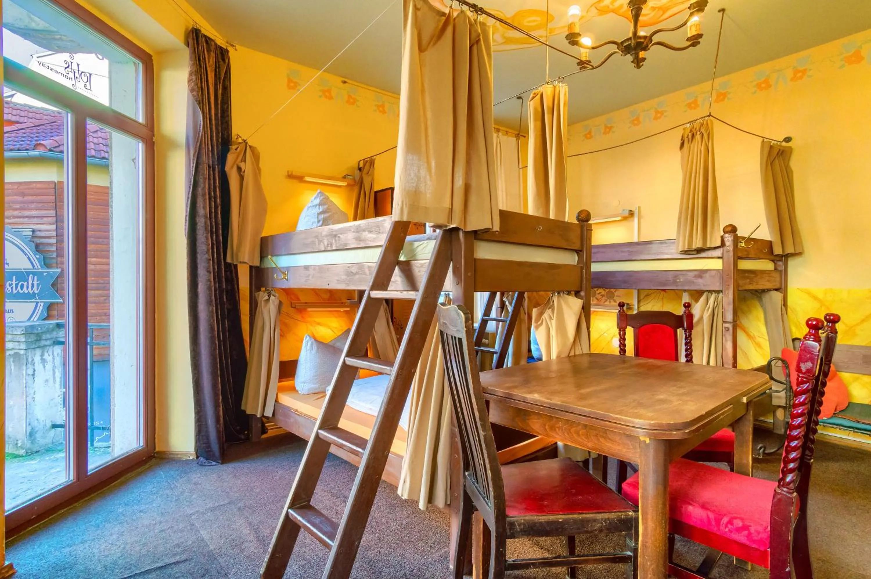 Photo of the whole room, Bed in Hostel Lollis Homestay Dresden