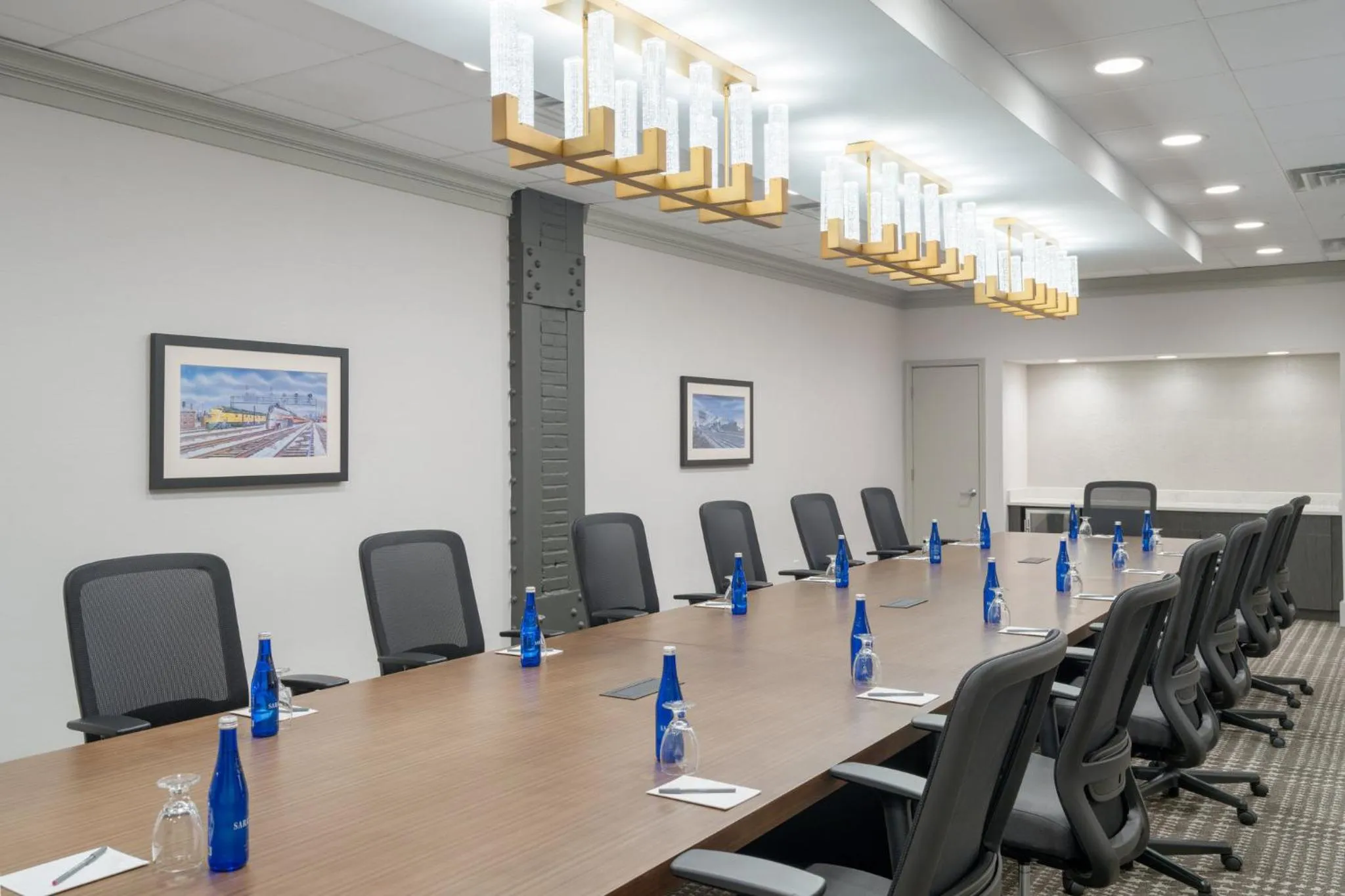 Meeting/conference room in Crowne Plaza Indianapolis-Dwtn-Union Stn by IHG