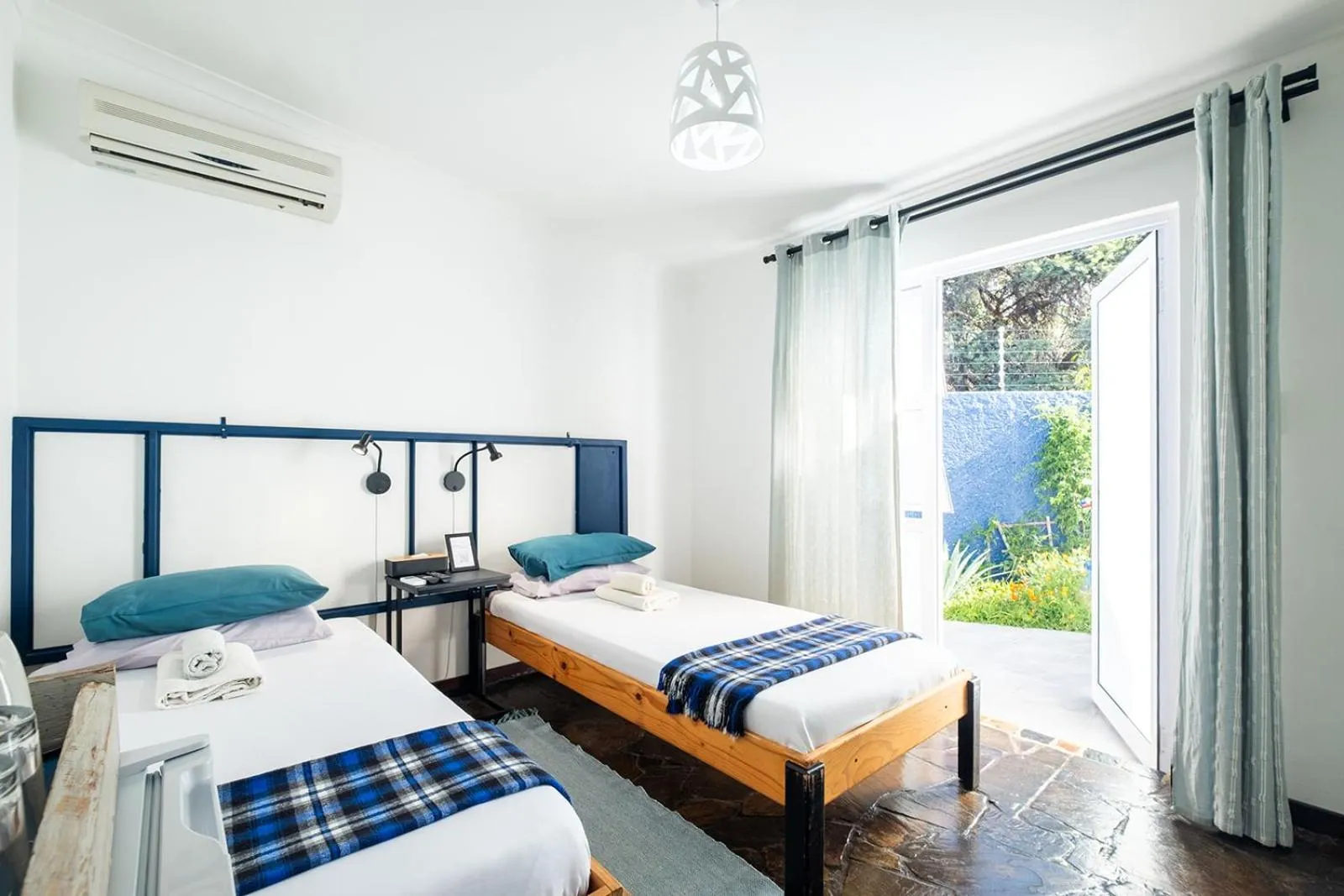 Bedroom, Bed in Kate's Nest Guesthouse & Backpackers