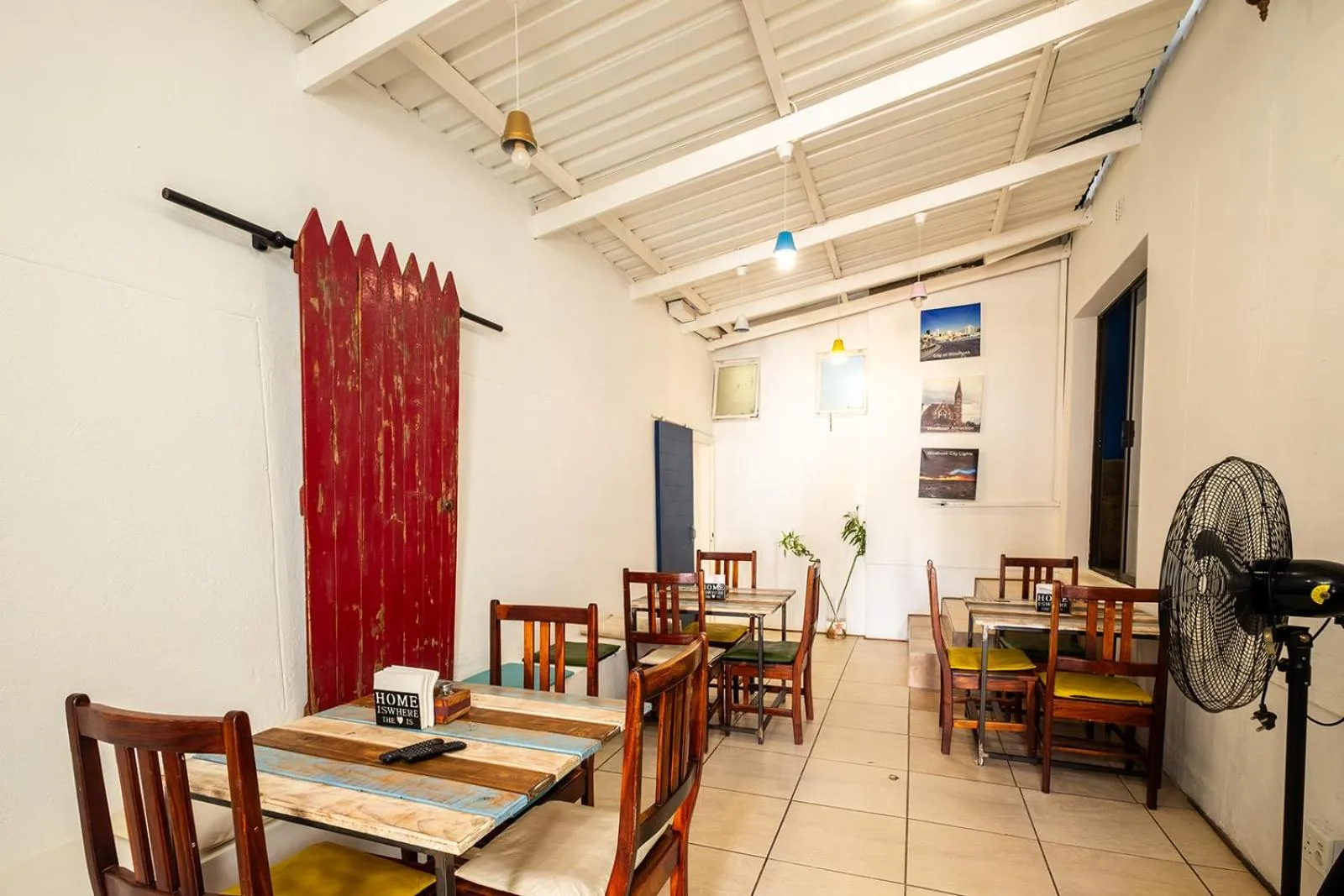 Dining area in Kate's Nest Guesthouse & Backpackers
