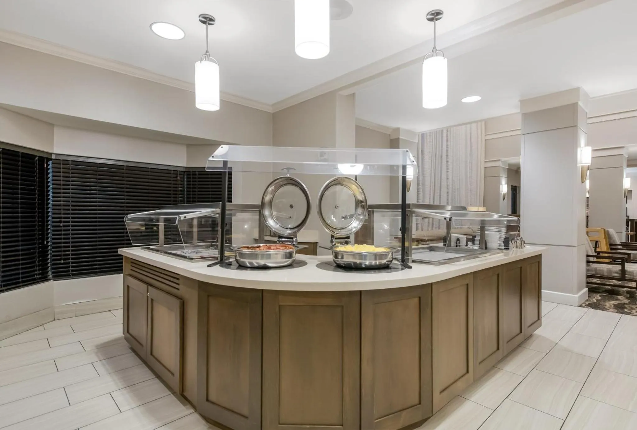 Breakfast in Staybridge Suites Chesapeake-Virginia Beach by IHG