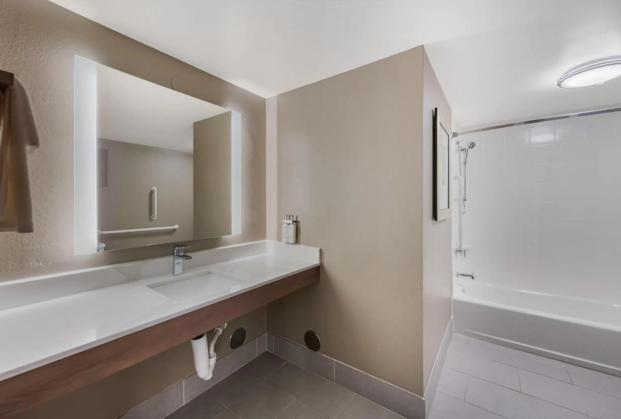 Bathroom in Staybridge Suites Chesapeake-Virginia Beach by IHG