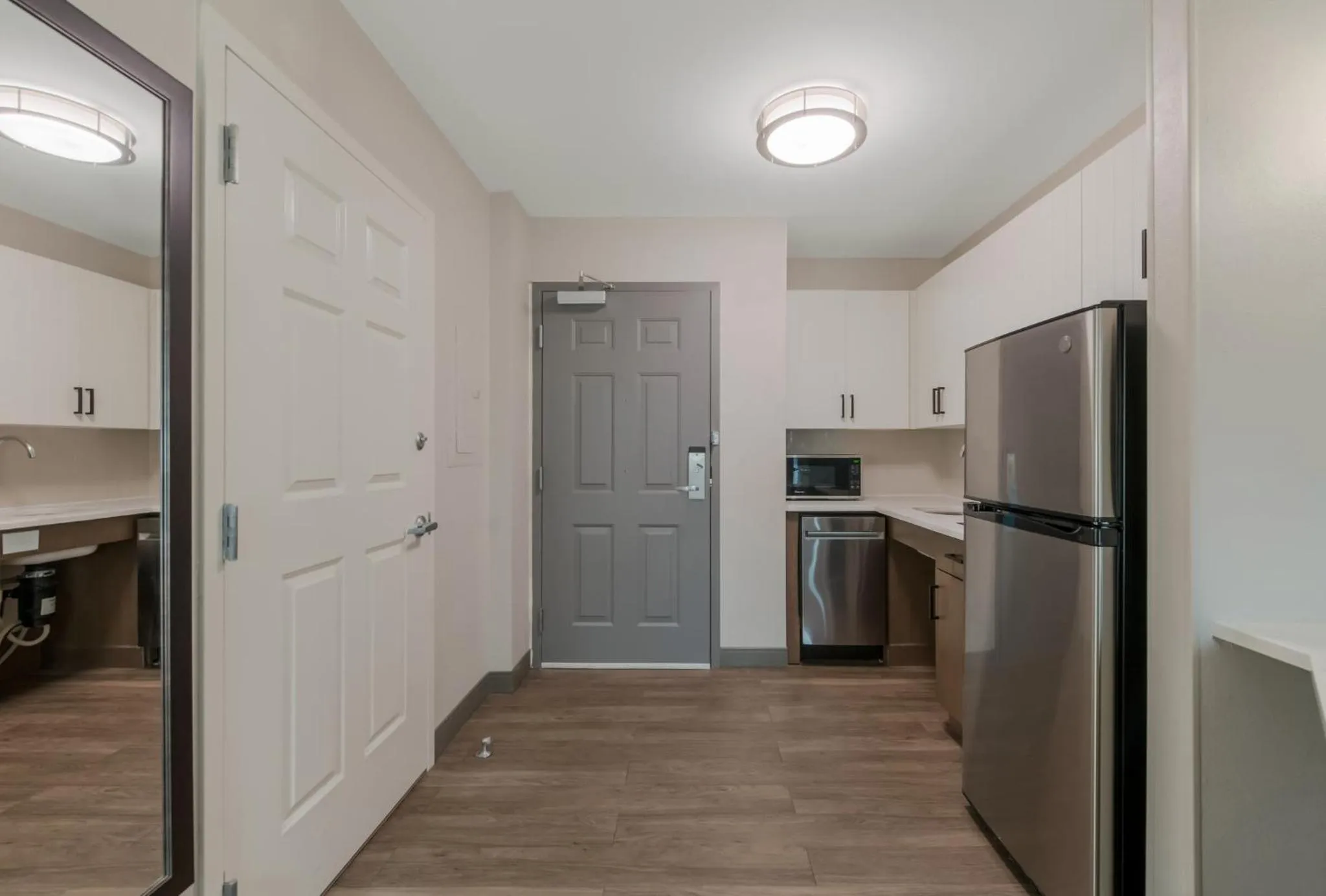 Photo of the whole room in Staybridge Suites Chesapeake-Virginia Beach by IHG