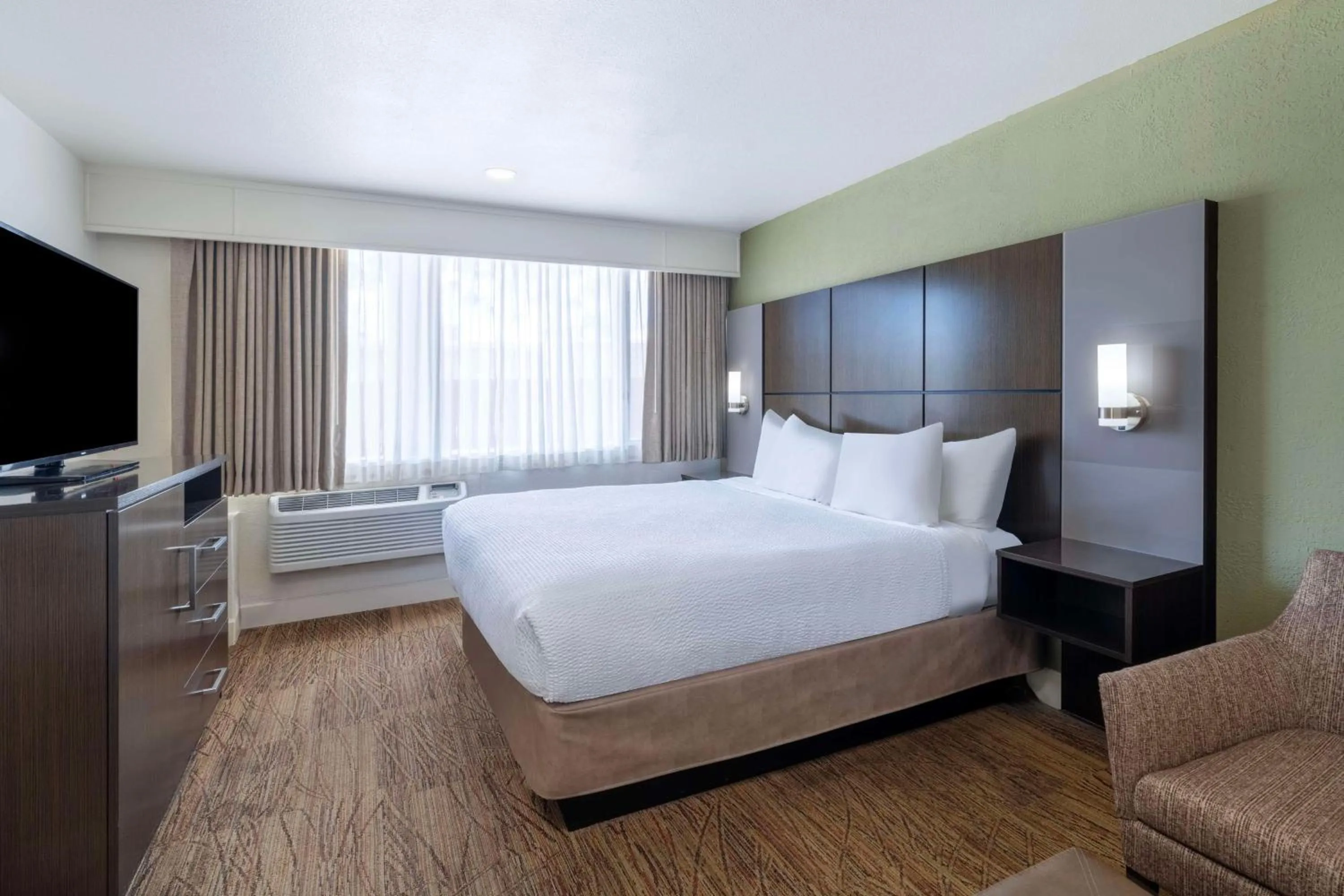 Bedroom, Bed in Best Western Pony Soldier Inn & Suites