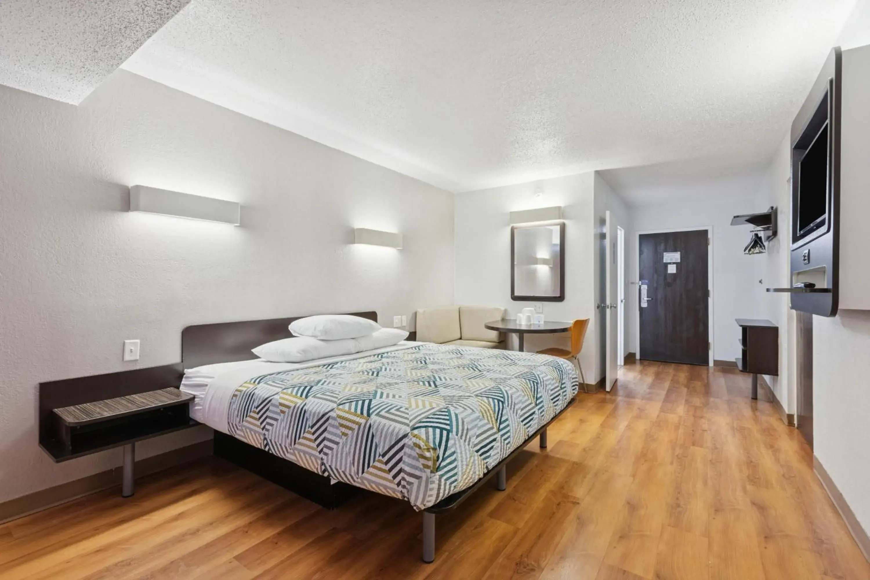 Bedroom, Bed in Motel 6-Piscataway, NJ Bedroom, Bed in Motel 6-Piscataway, NJ