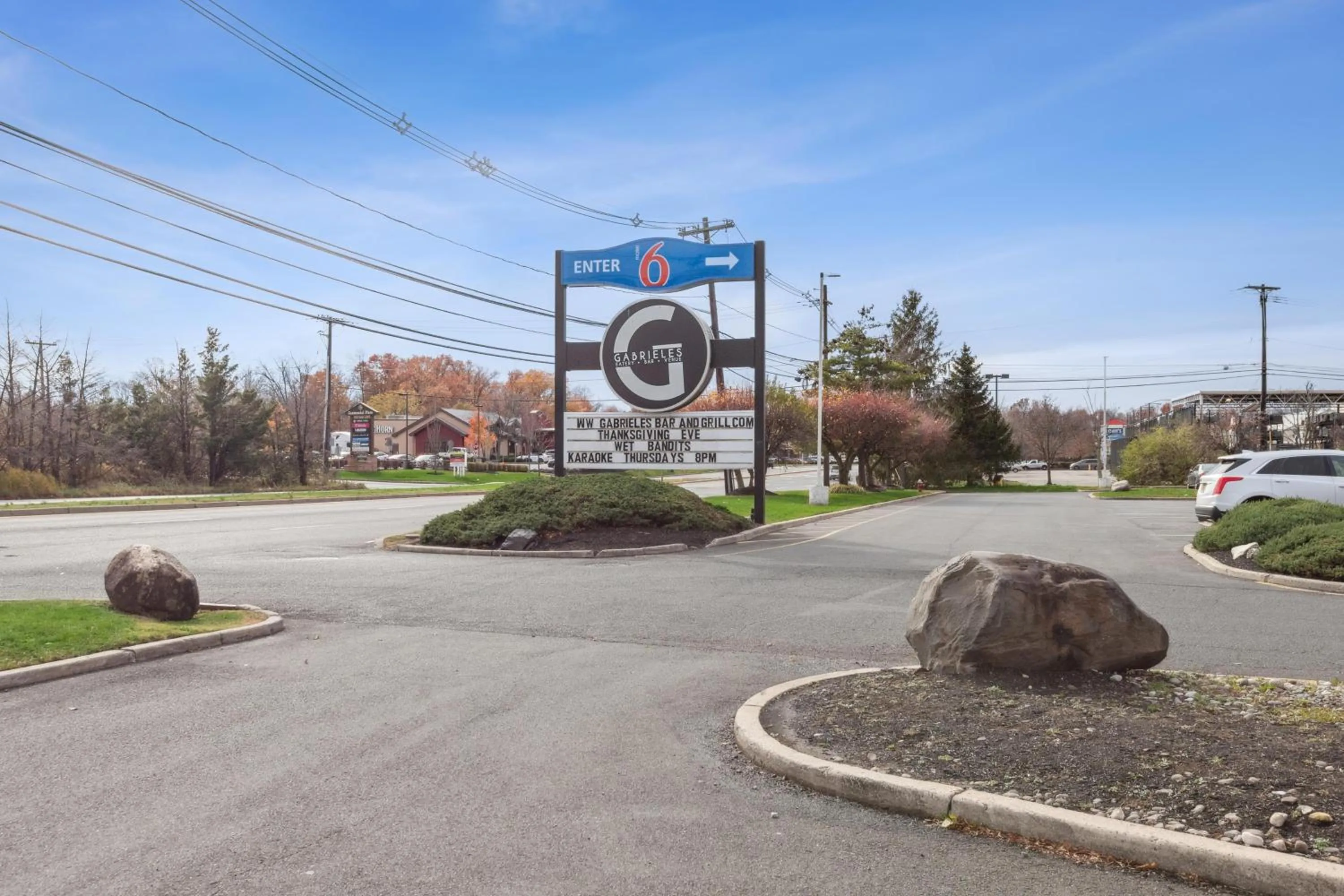 Property building in Motel 6-Piscataway, NJ