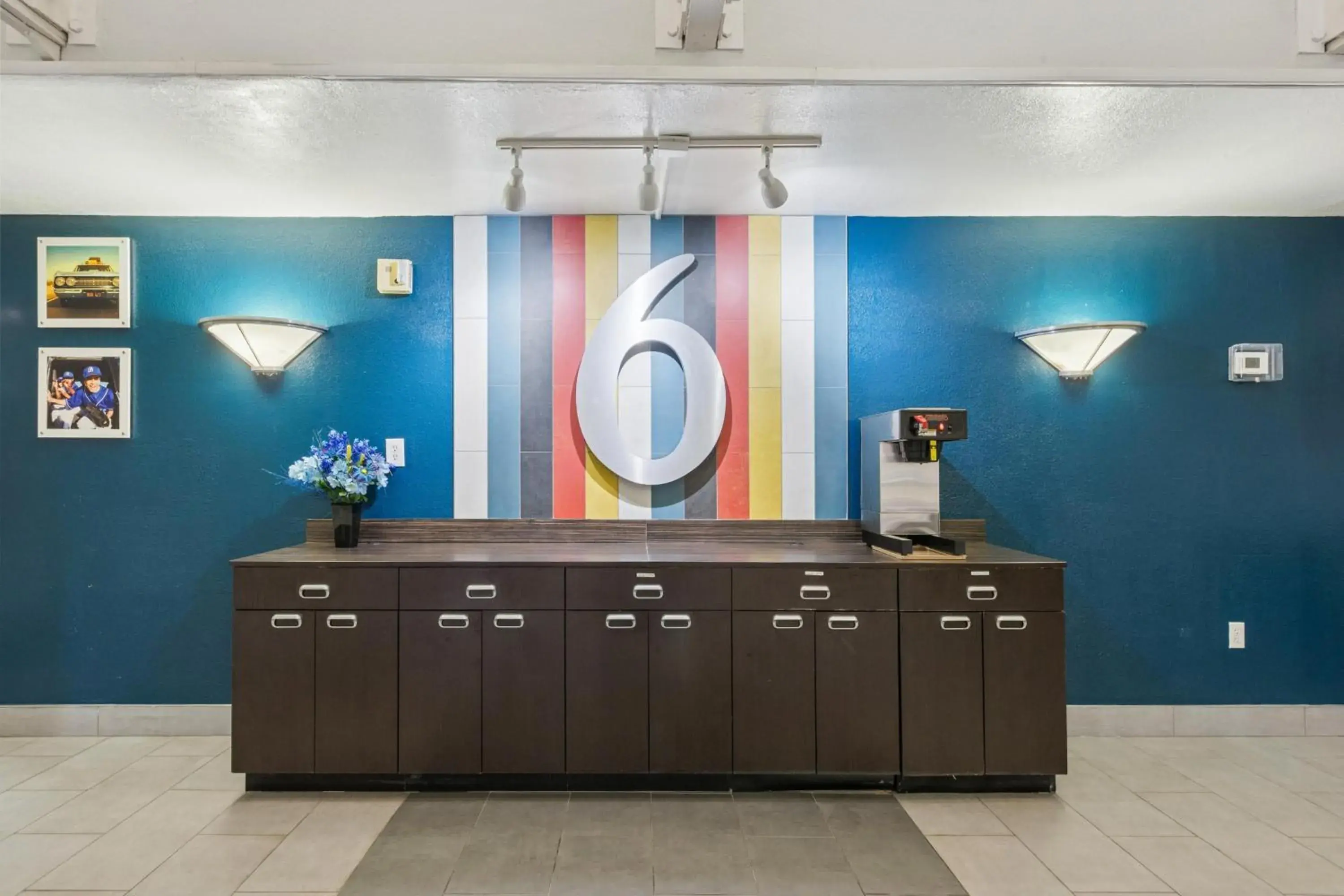 Lobby or reception in Motel 6-Piscataway, NJ Lobby or reception in Motel 6-Piscataway, NJ