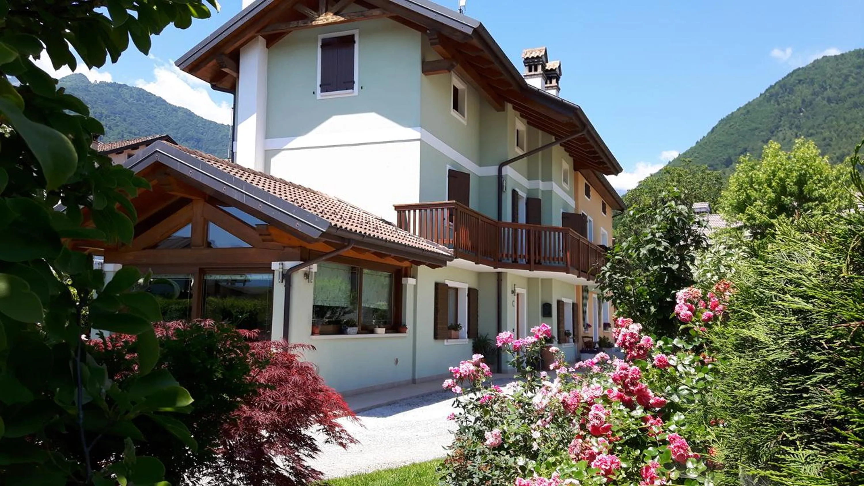 Property building in Green Rose