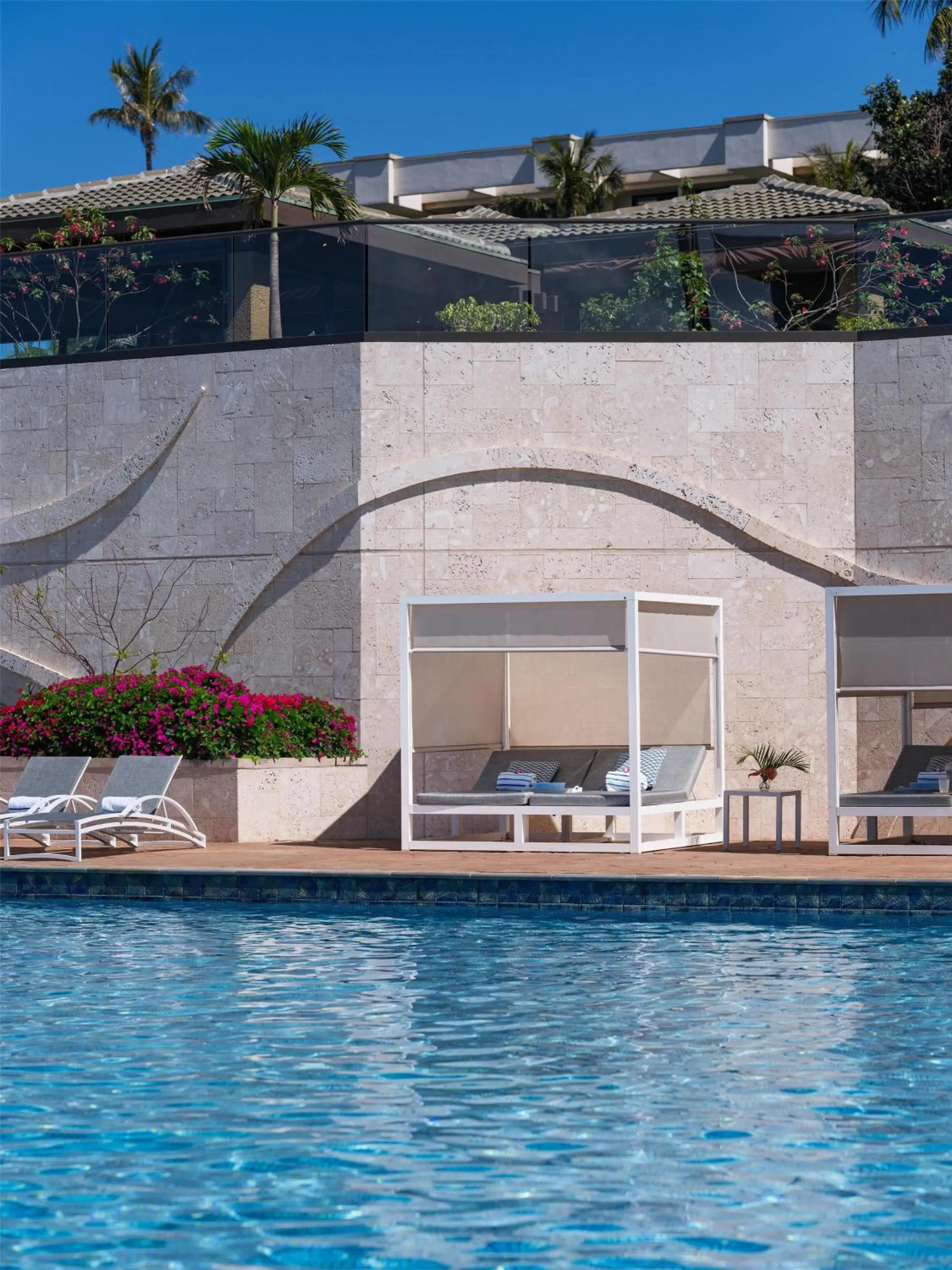 Swimming pool in Hyatt Regency Maui Resort & Spa