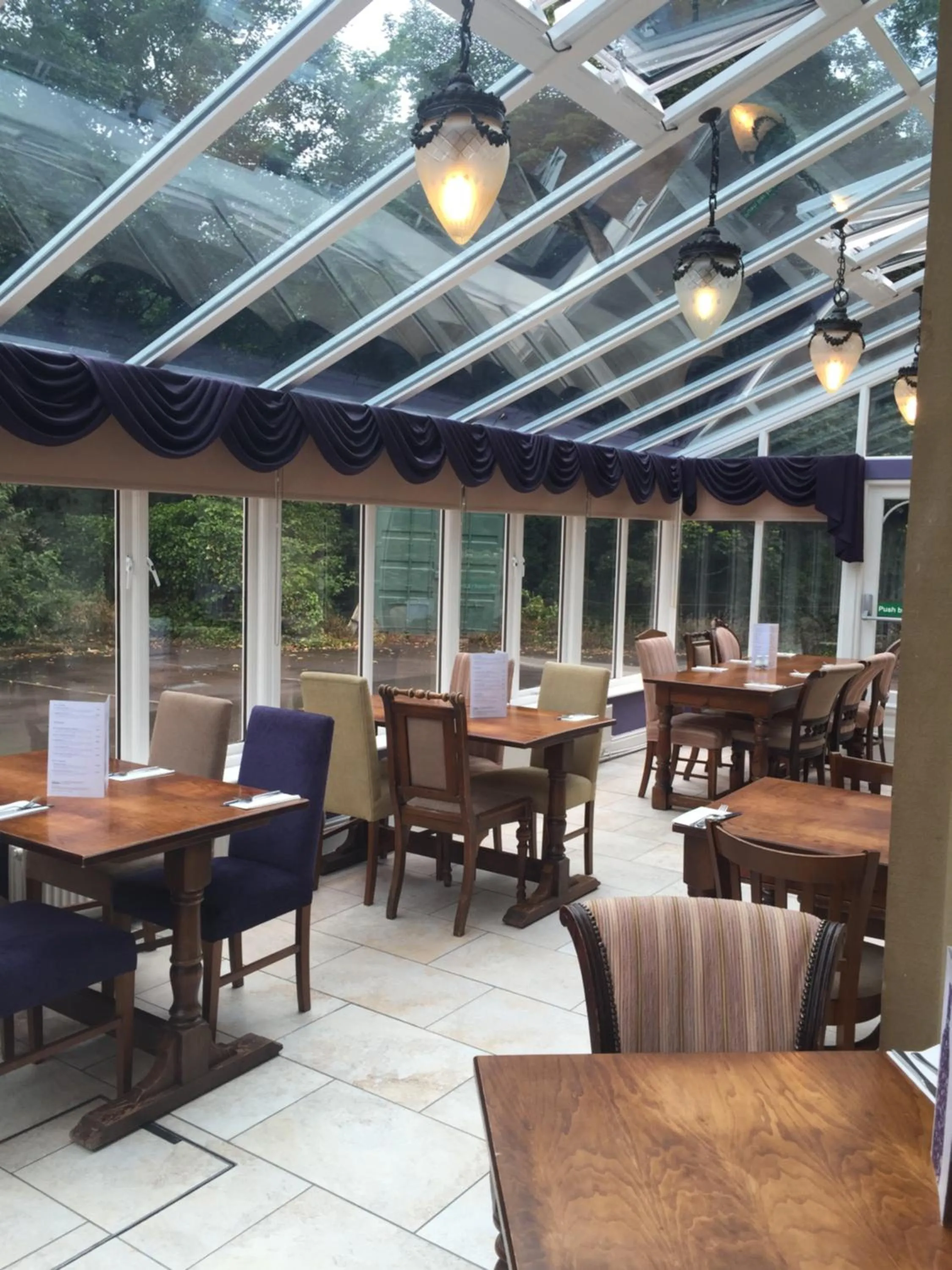 Restaurant/places to eat in Steeton Hall Hotel & Restaurant