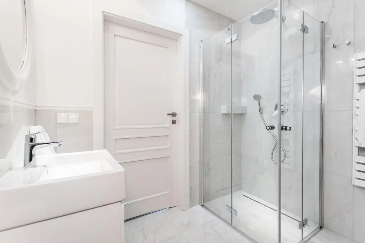 Deluxe Two-Bedroom Apartment Ground Floor in Lapwing Residence Sopot Deluxe Two-Bedroom Apartment Ground Floor in Lapwing Residence Sopot