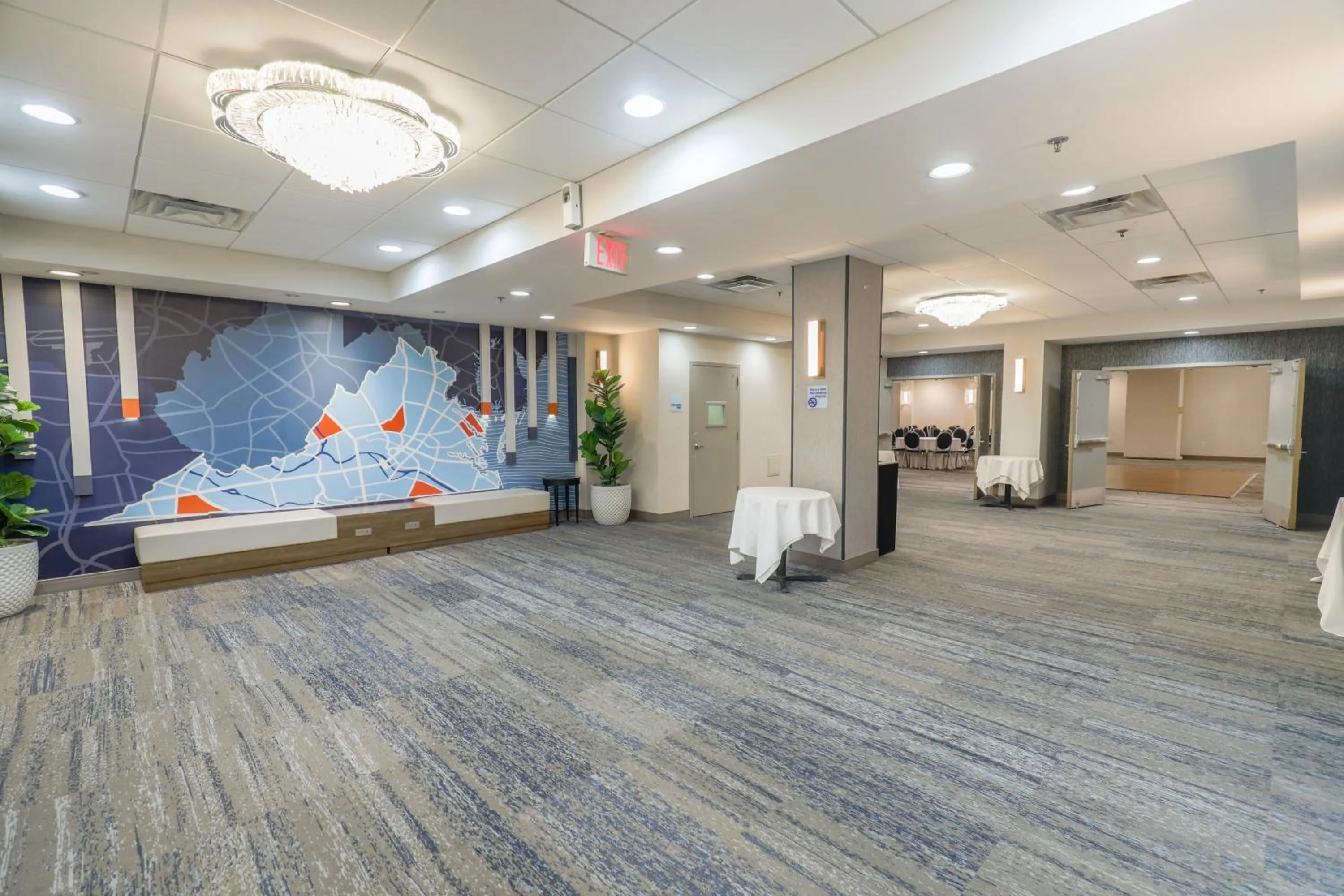 Meeting/conference room in Holiday Inn Express Washington DC SW - Springfield by IHG