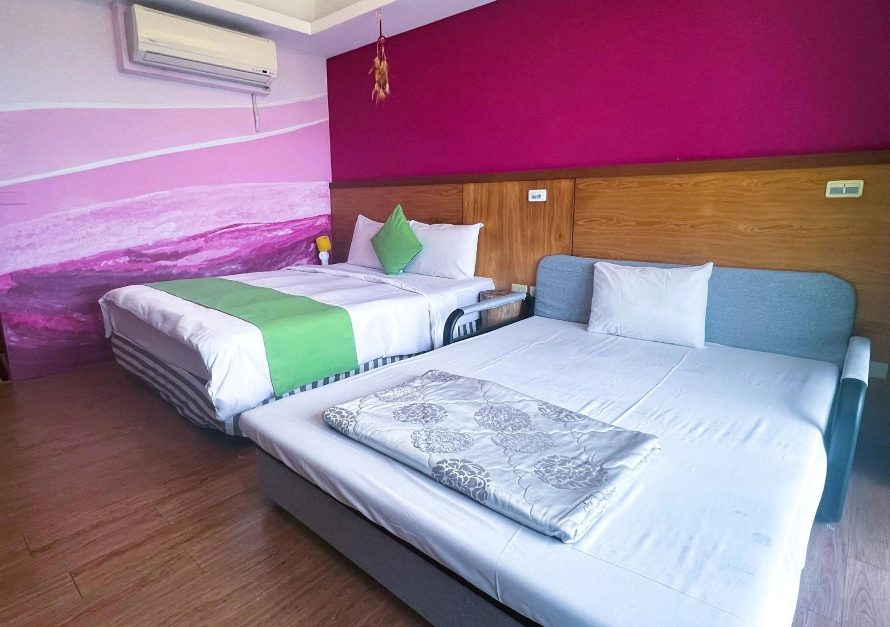 Photo of the whole room, Bed in Tz Shin Resort Hostel