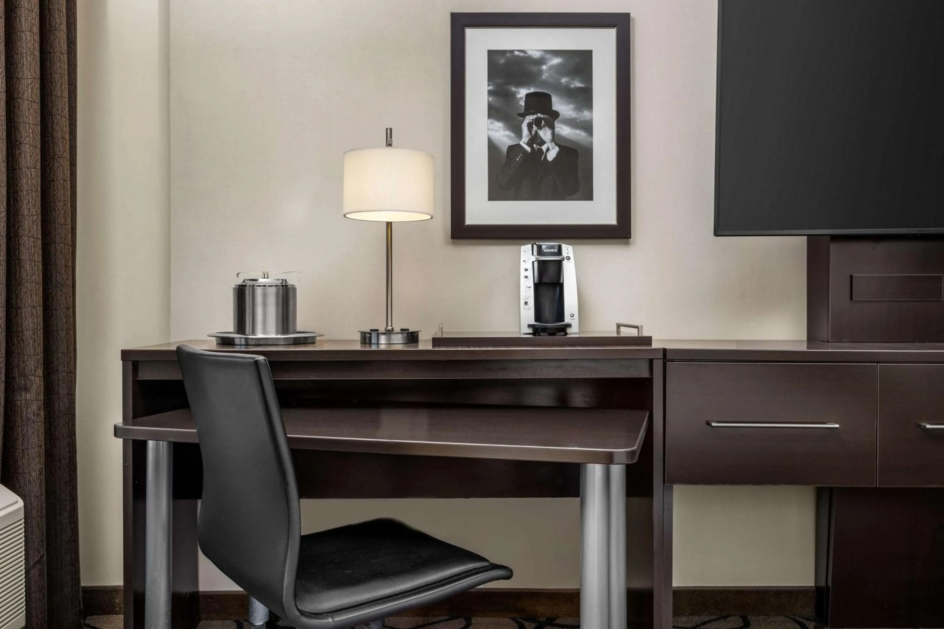 Bedroom in The Verve Boston Natick, Tapestry Collection by Hilton