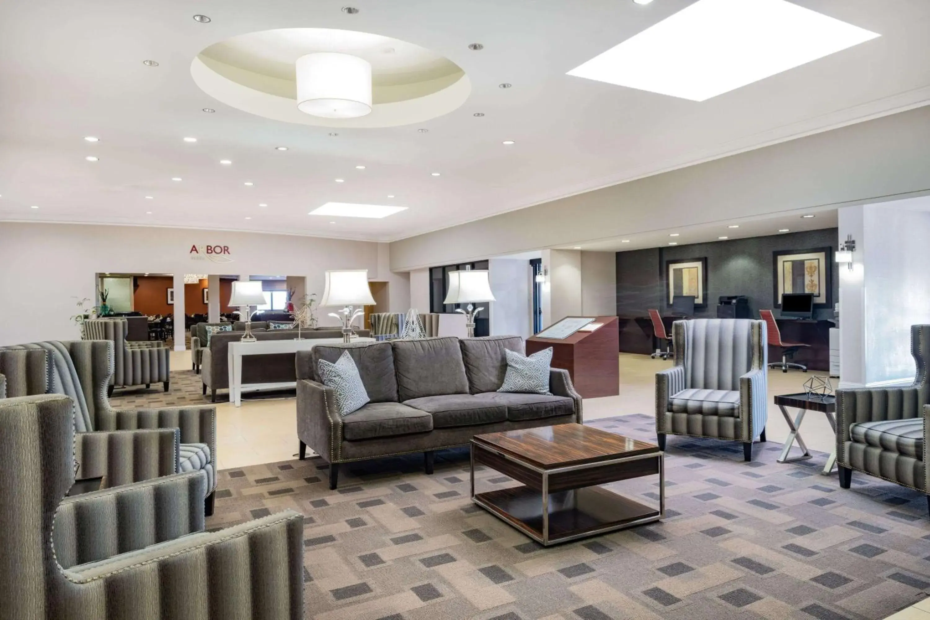 Lobby or reception in Wyndham Sacramento Lobby or reception in Wyndham Sacramento