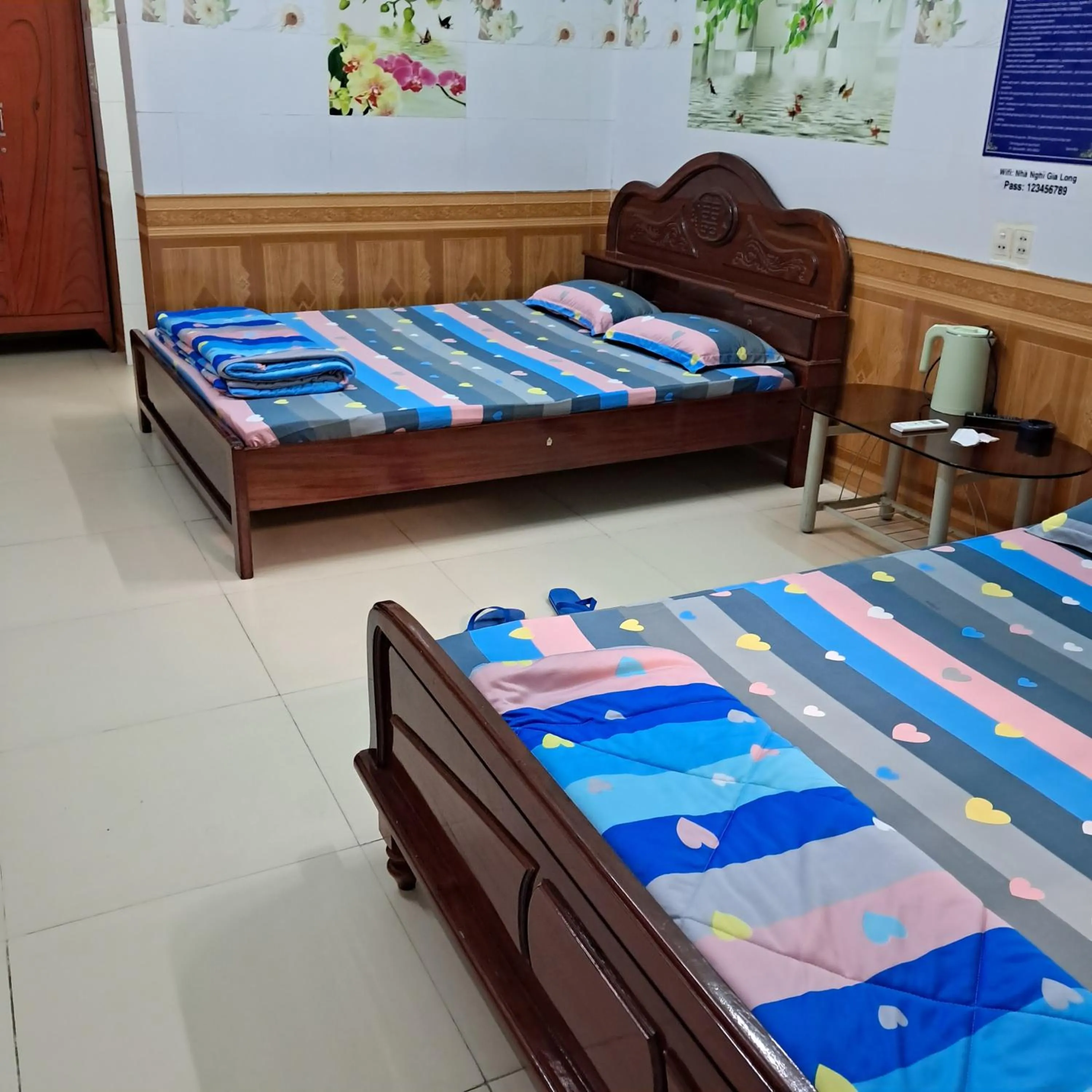 Bed in Gia Long Motel