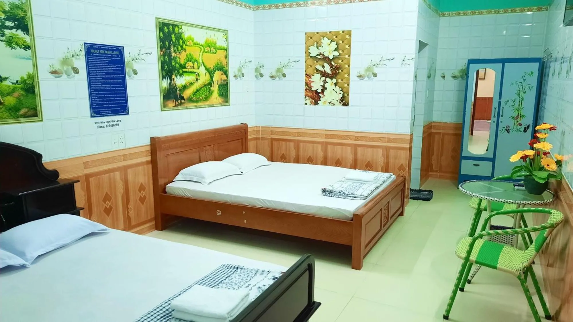 Bed in Gia Long Motel