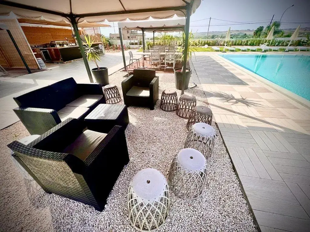 Seating area, Swimming Pool in Villa Giadel