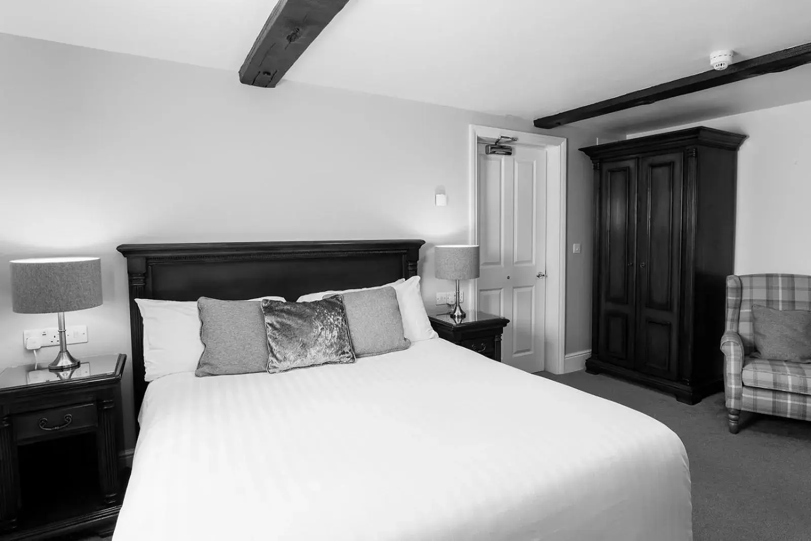 Bed in Pack Horse Inn - New Mills Bed in Pack Horse Inn - New Mills