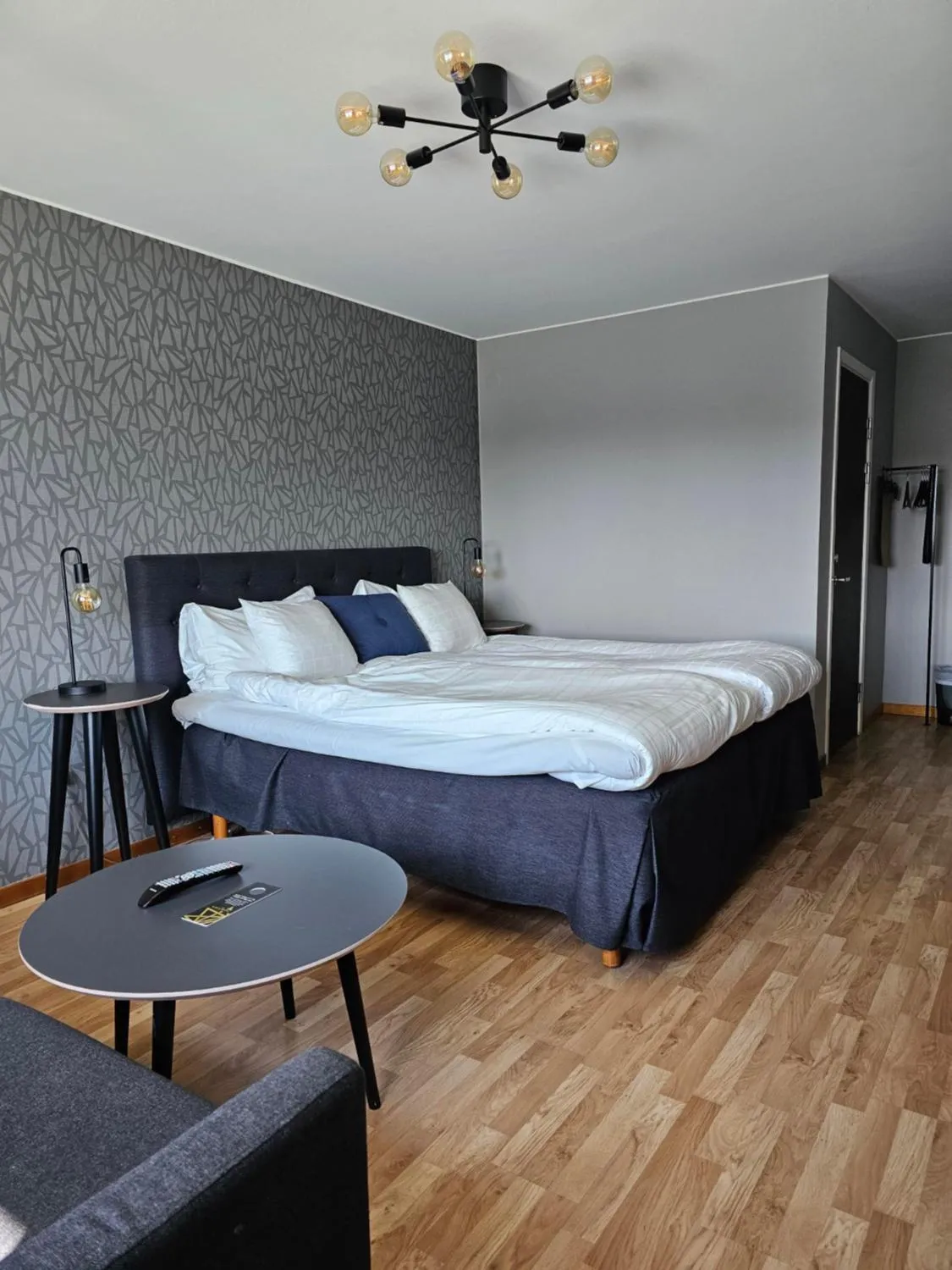 Photo of the whole room, Bed in Aurum Hotel