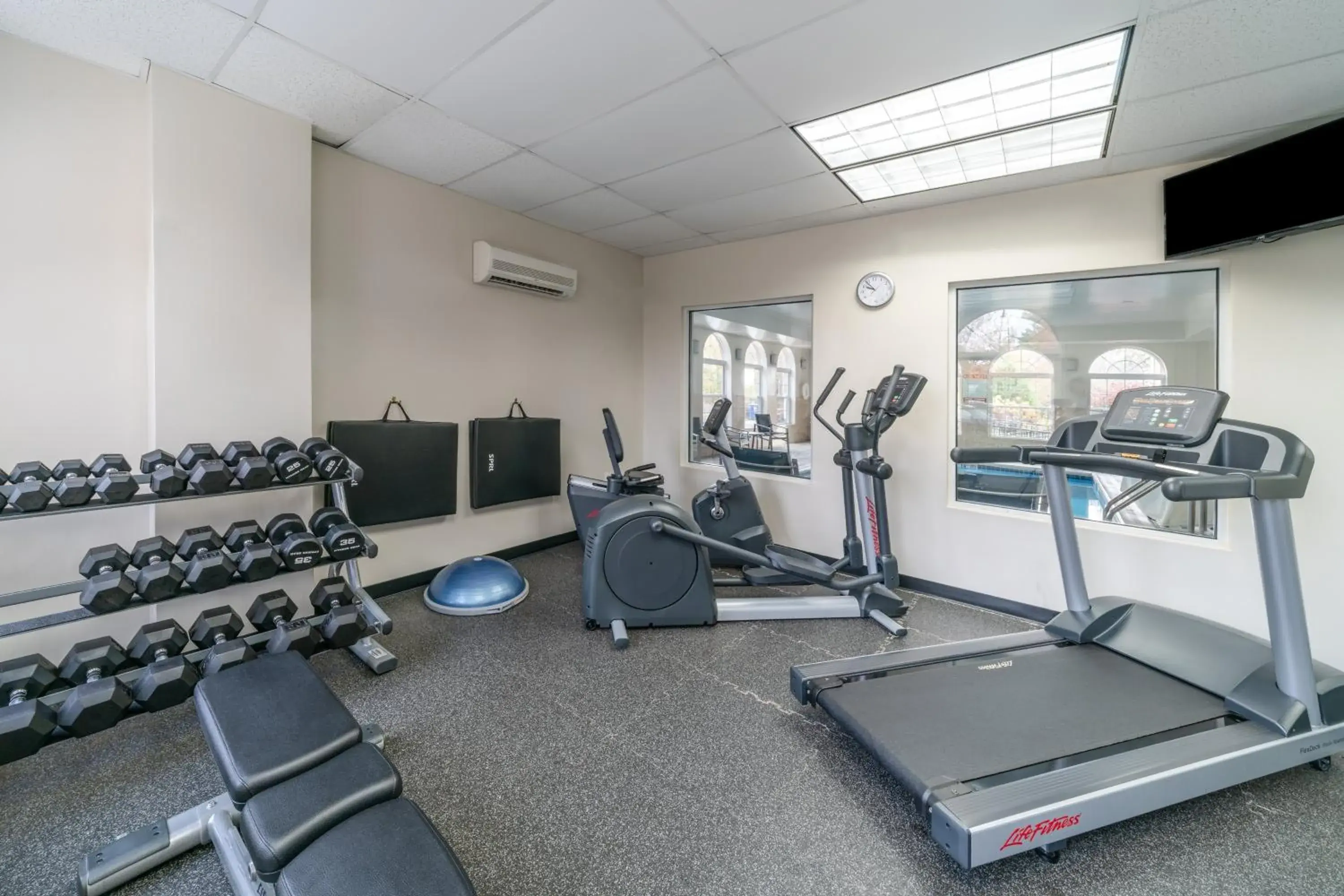 Fitness centre/facilities in Holiday Inn Express Prince Frederick by IHG Fitness centre/facilities in Holiday Inn Express Prince Frederick by IHG