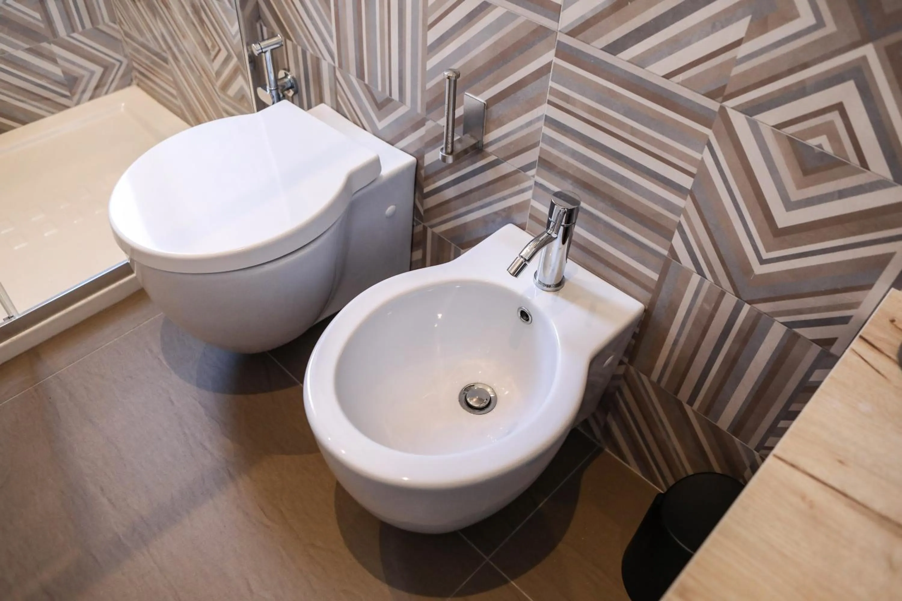 Toilet in Materdays 24