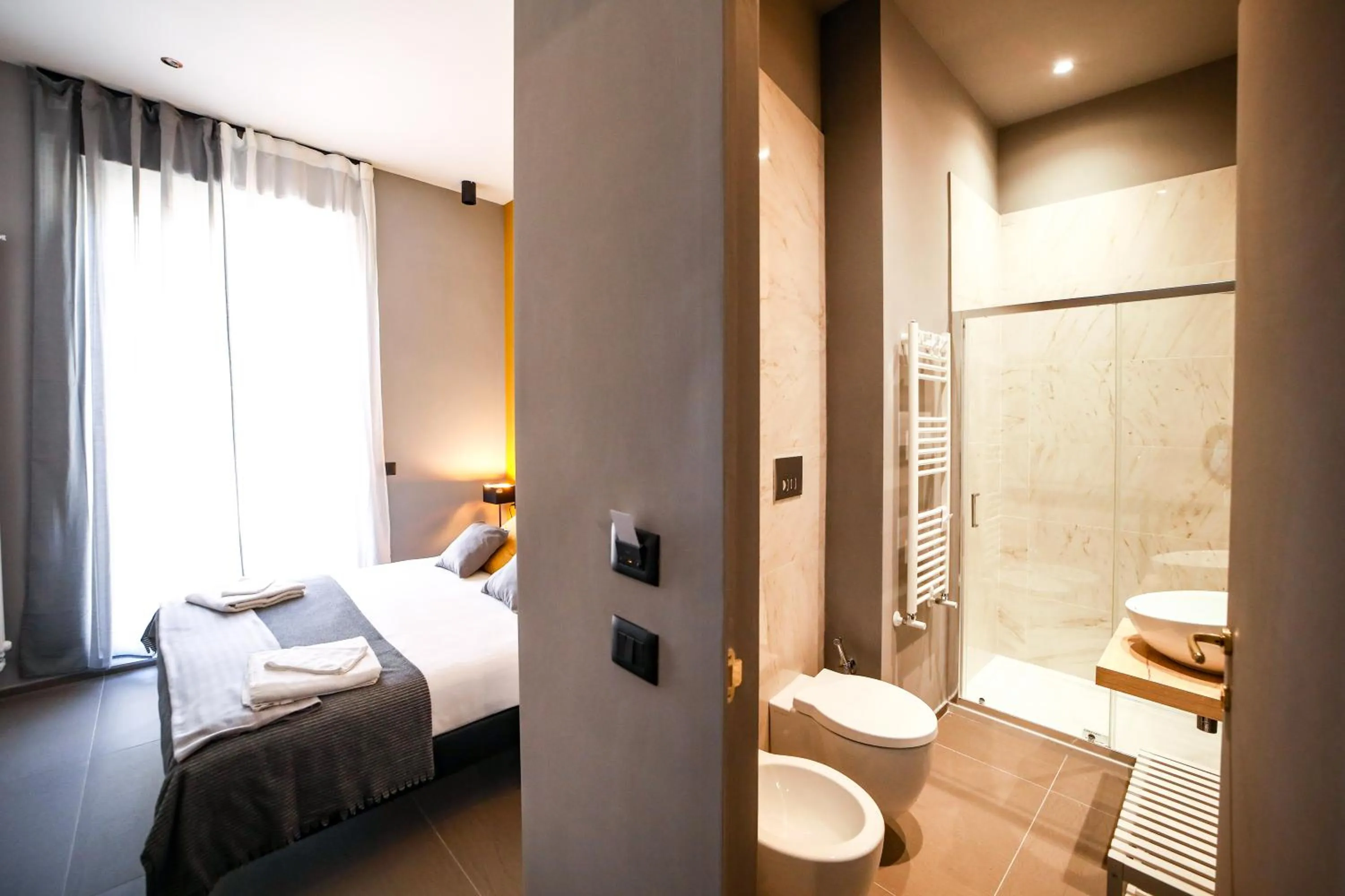 Photo of the whole room, Bed in Materdays 24