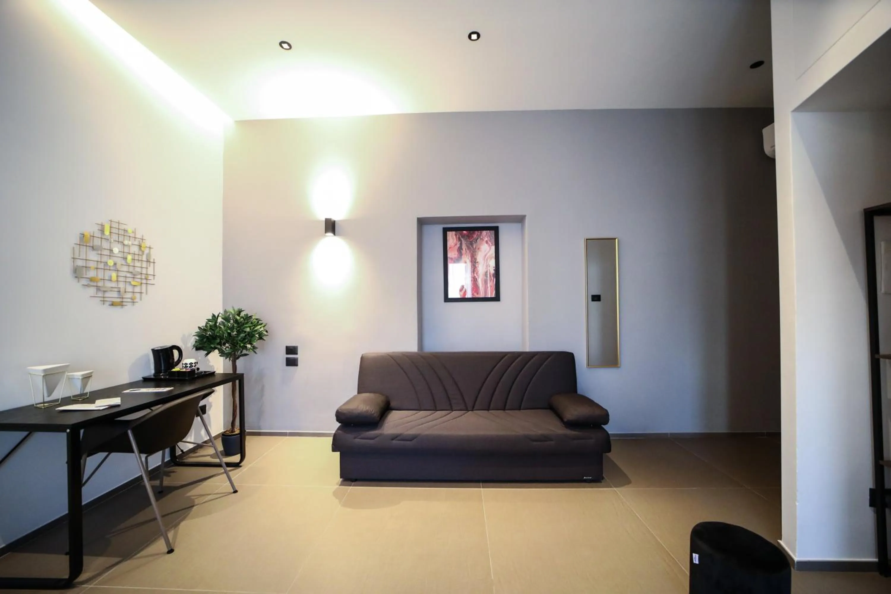 TV and multimedia in Materdays 24