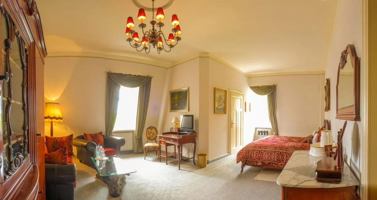 Bed in Villa Vier Jahreszeiten