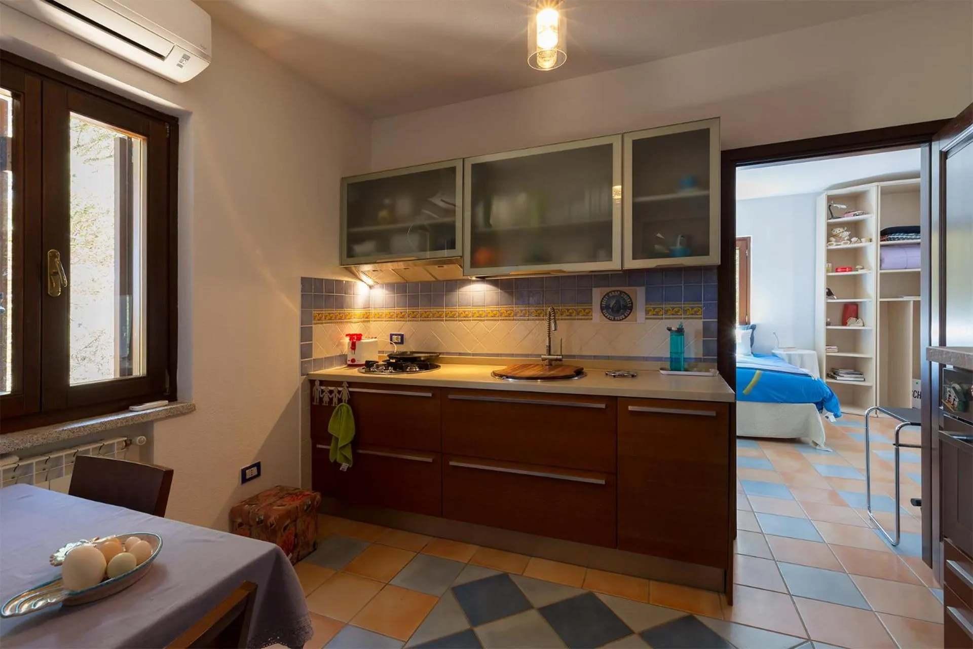 Suite cucinino, bagno, ingresso indipendente in" Villa VìVì"