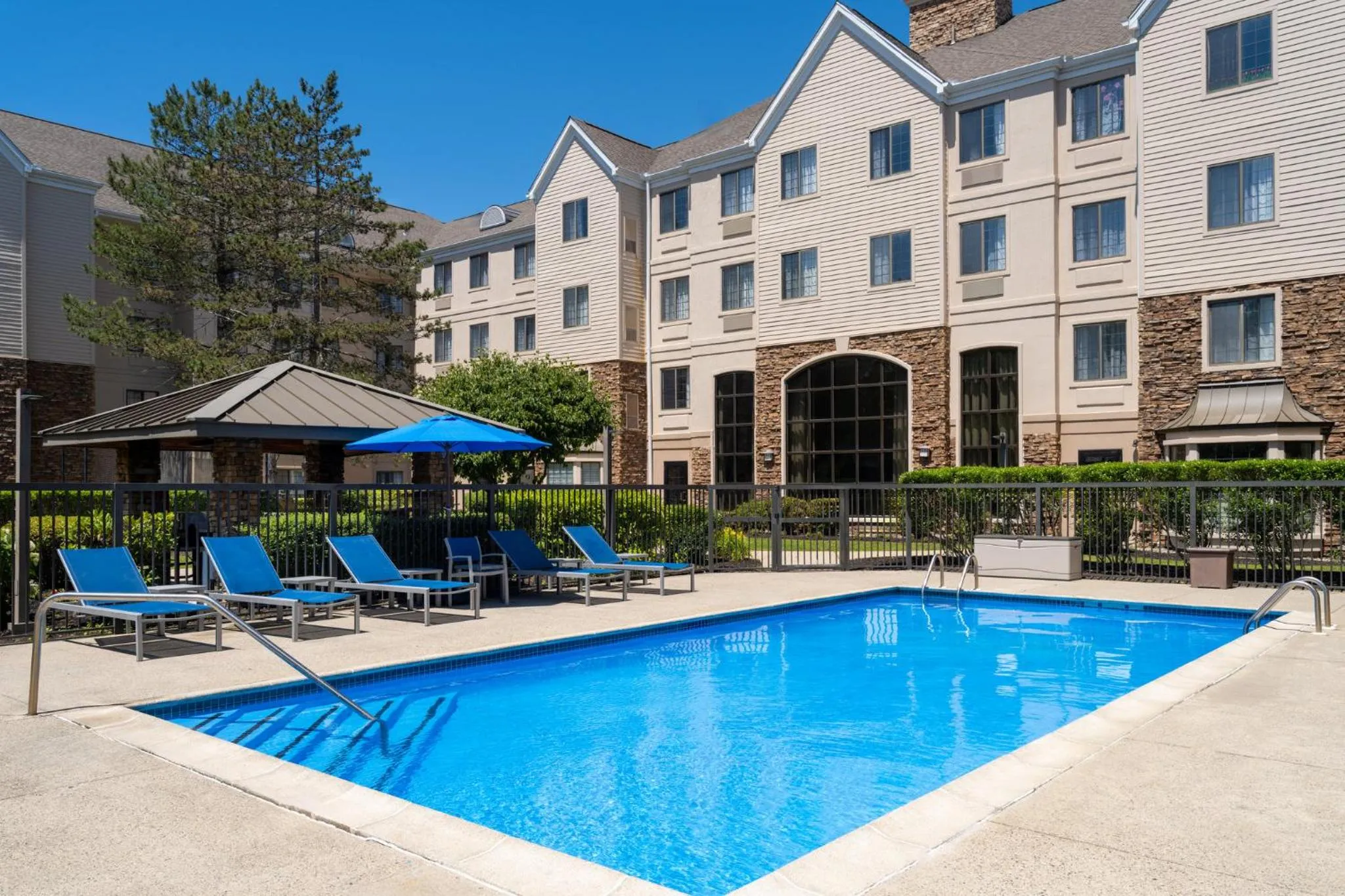 Swimming pool in Staybridge Suites Boston - Burlington by IHG