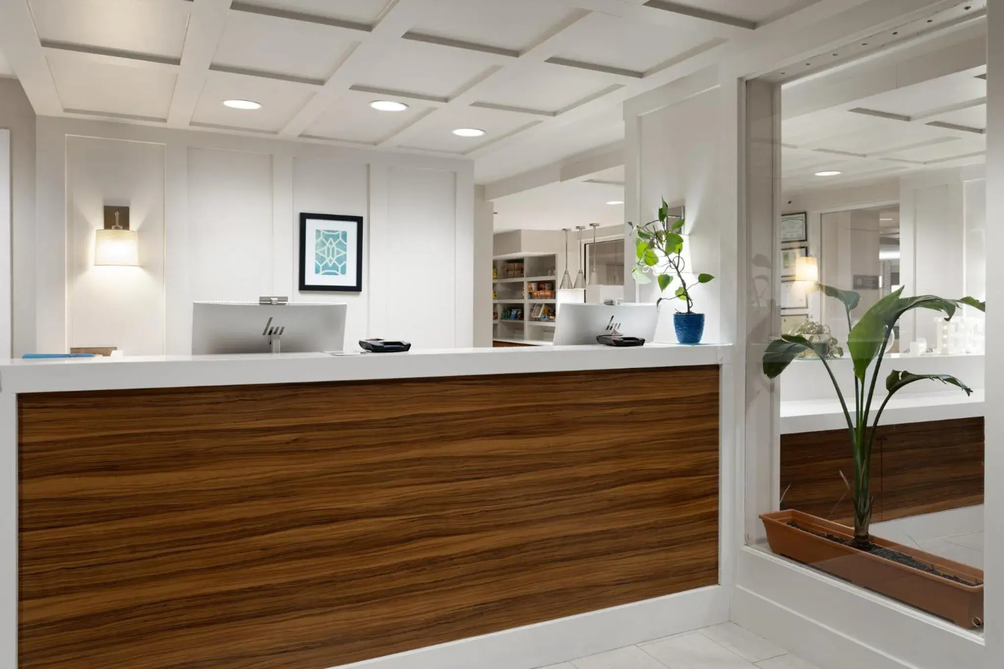 Property building in Staybridge Suites Boston - Burlington by IHG Property building in Staybridge Suites Boston - Burlington by IHG