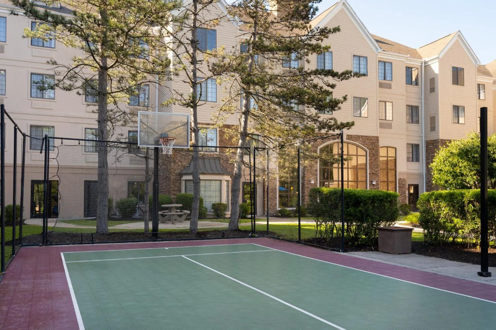 Fitness centre/facilities in Staybridge Suites Boston - Burlington by IHG