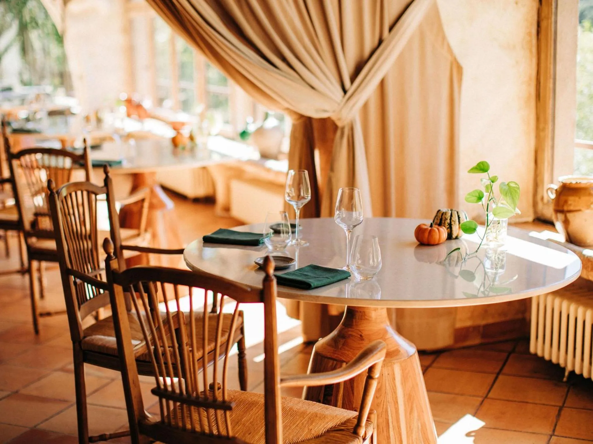 Restaurant/places to eat in Les Pyrénées - le Grand Hôtel & le Château