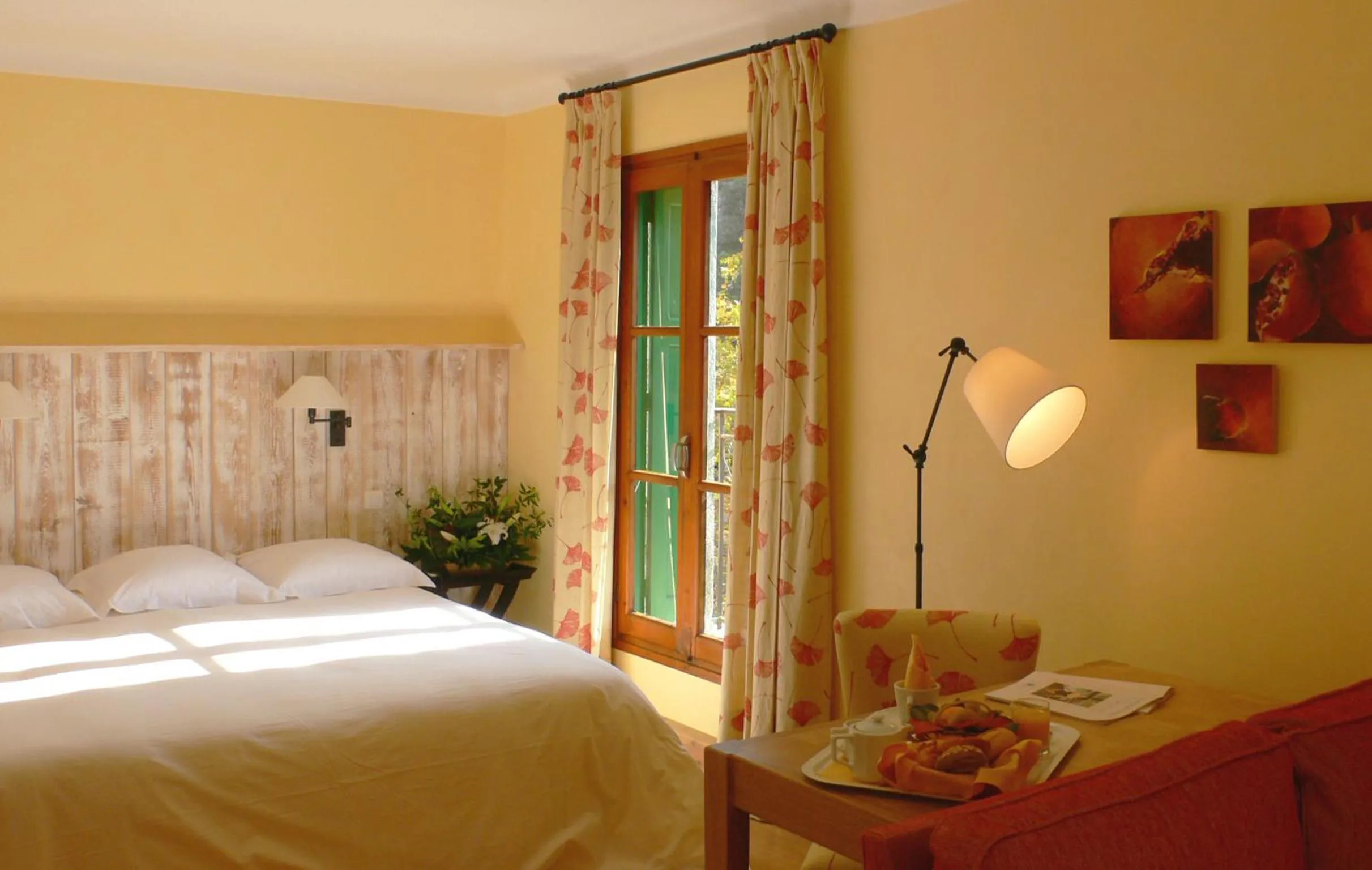 Bed in Le Grand Hôtel