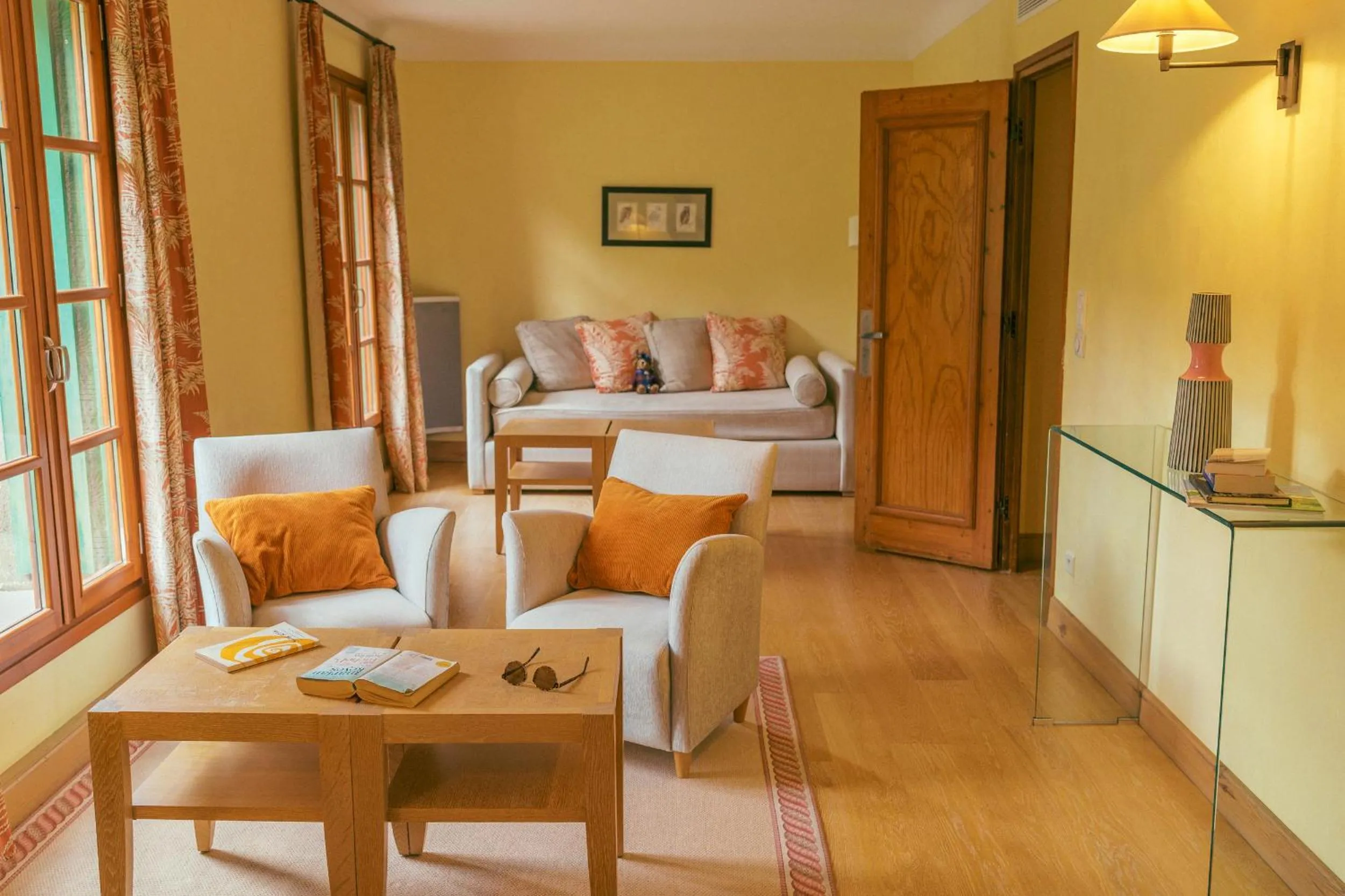 Seating area in Les Pyrénées - le Grand Hôtel & le Château
