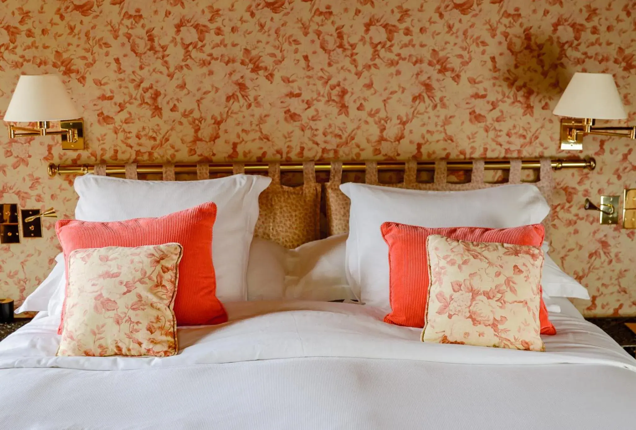 Deluxe King Room in Les Pyrénées - le Grand Hôtel & le Château Deluxe King Room in Les Pyrénées - le Grand Hôtel & le Château