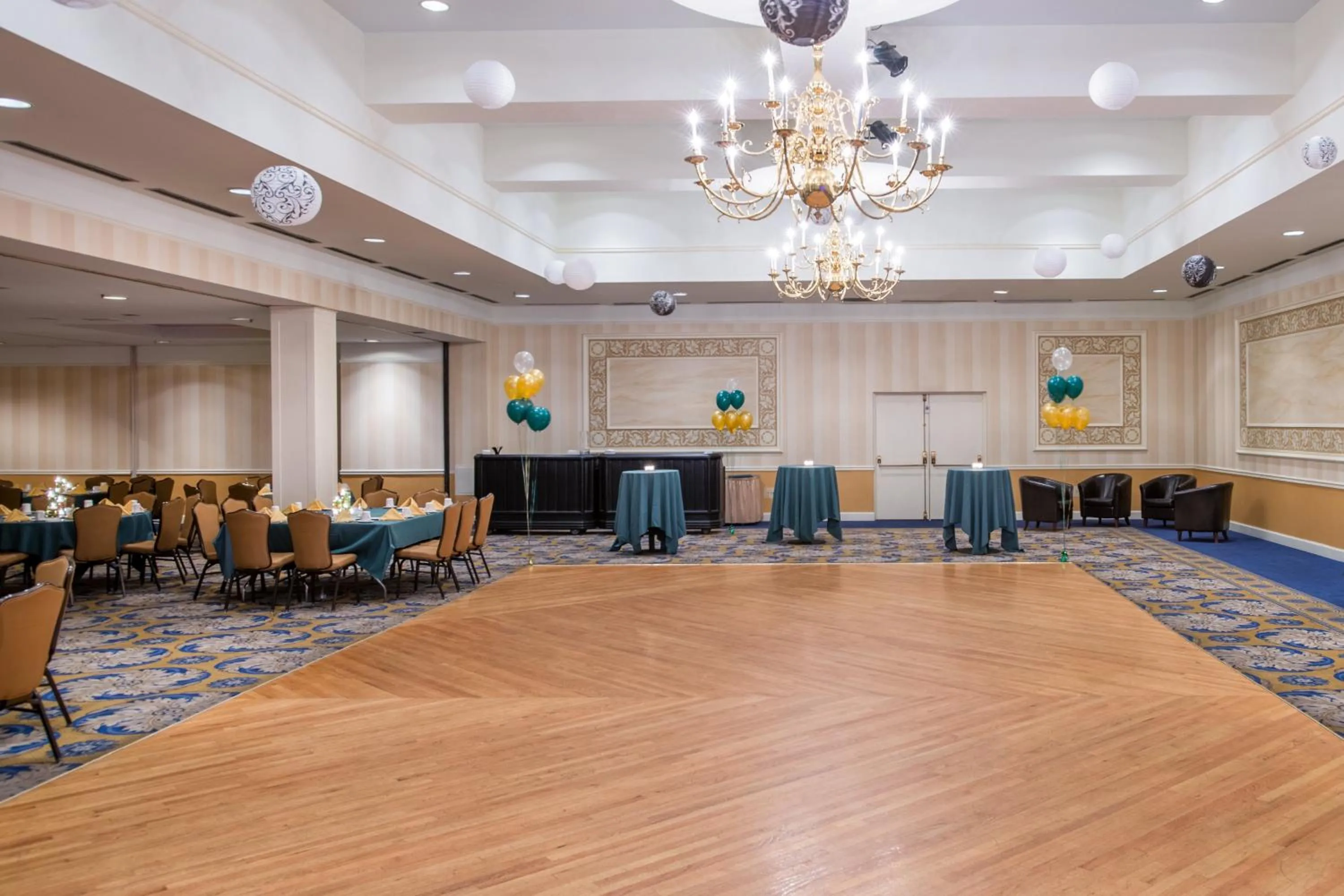 Banquet/Function facilities in Holiday Inn & Suites Pittsfield-Berkshires by IHG