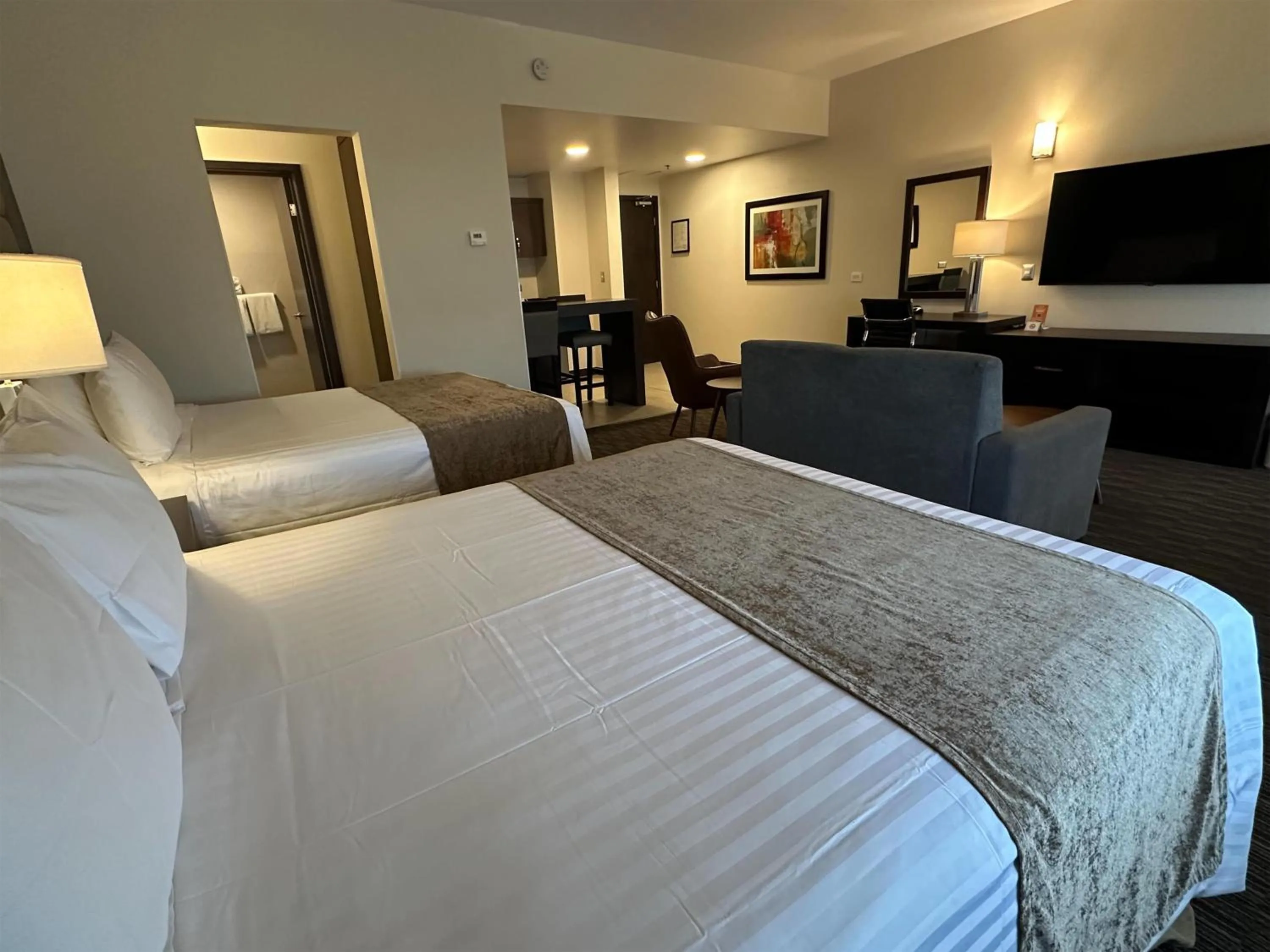 Photo of the whole room, Bed in Best Western Plus Chihuahua Juventud