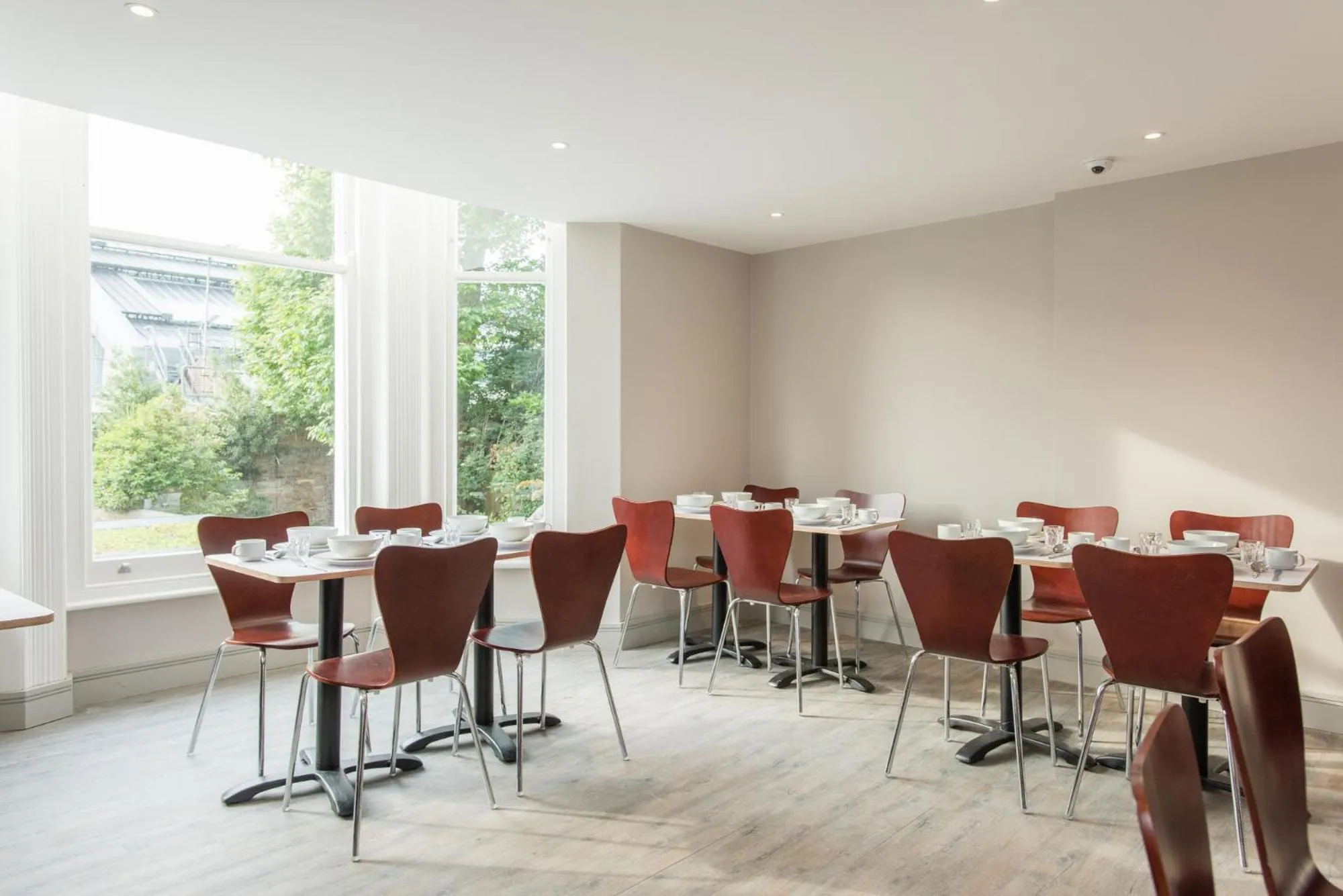 Restaurant/places to eat in Mowbray Court Hotel