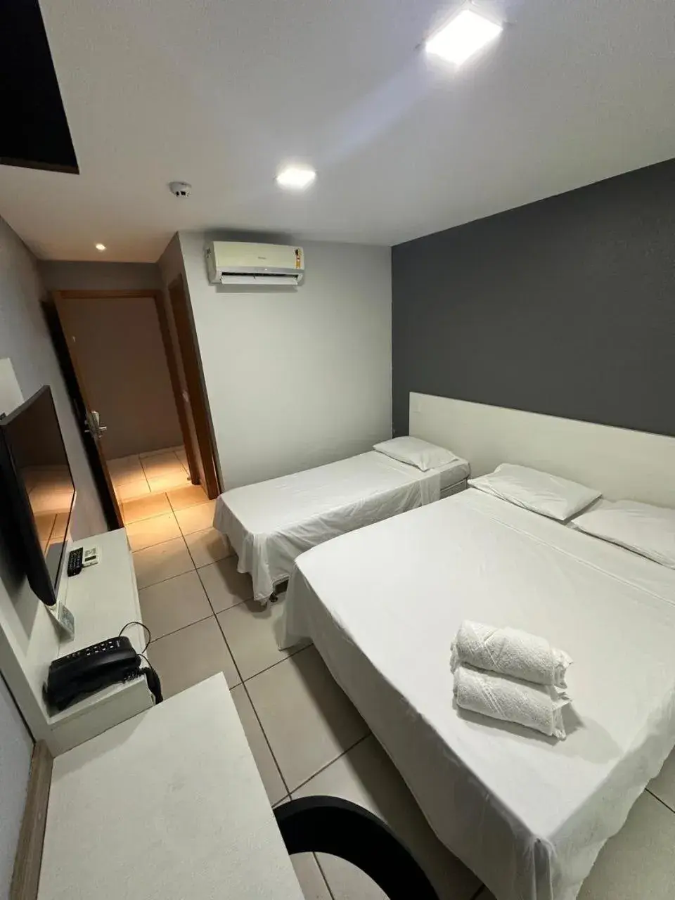 Comfort Triple Room in Rota 232 Hotel Caruaru Comfort Triple Room in Rota 232 Hotel Caruaru