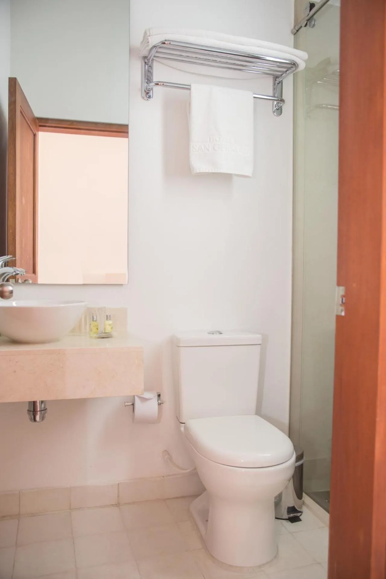 Shower in Hotel San German