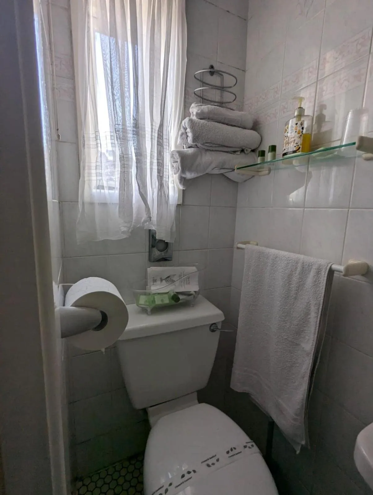 Bathroom in OYO Wynnstay Hotel