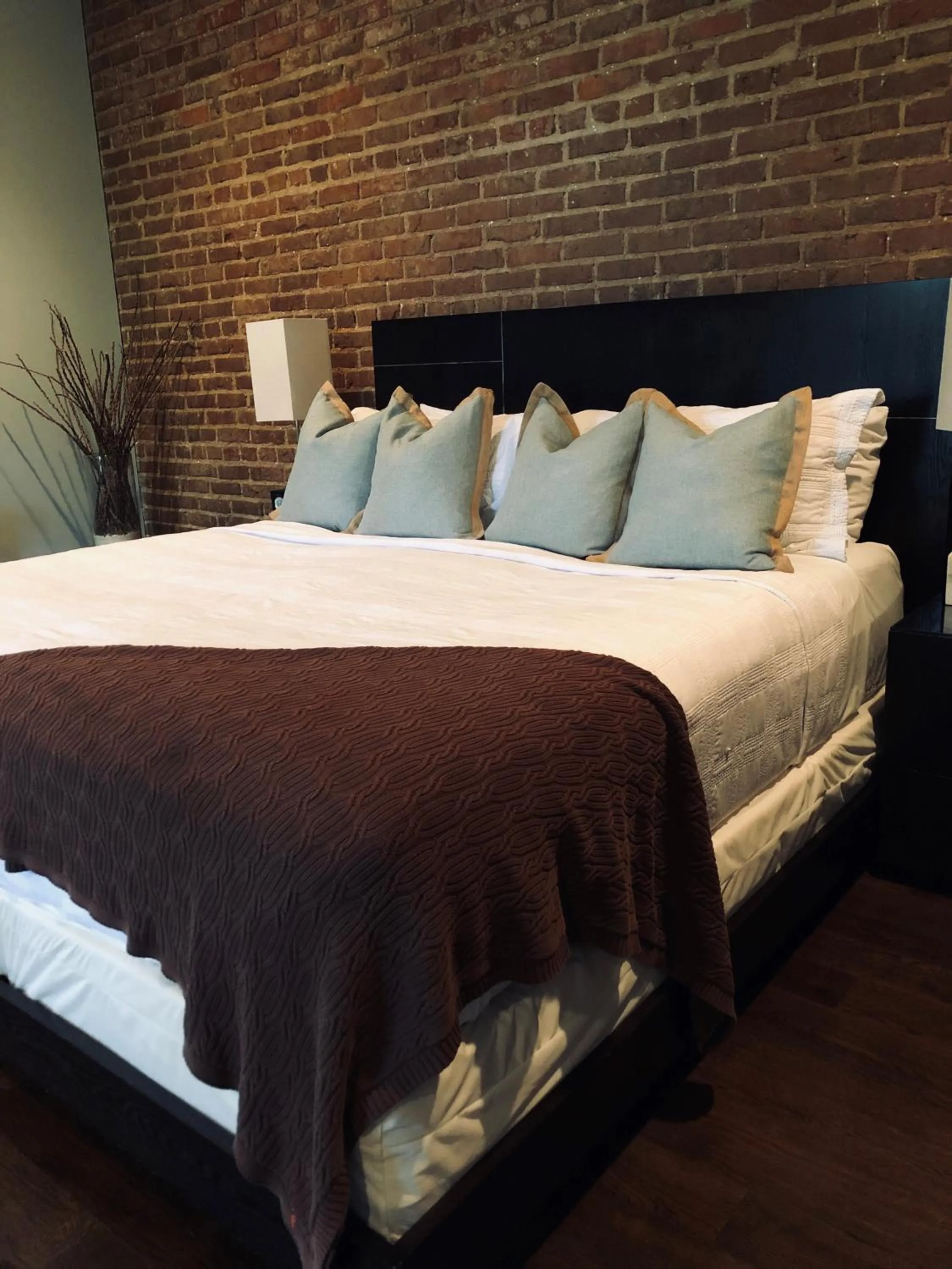 Bed in Suites at 249