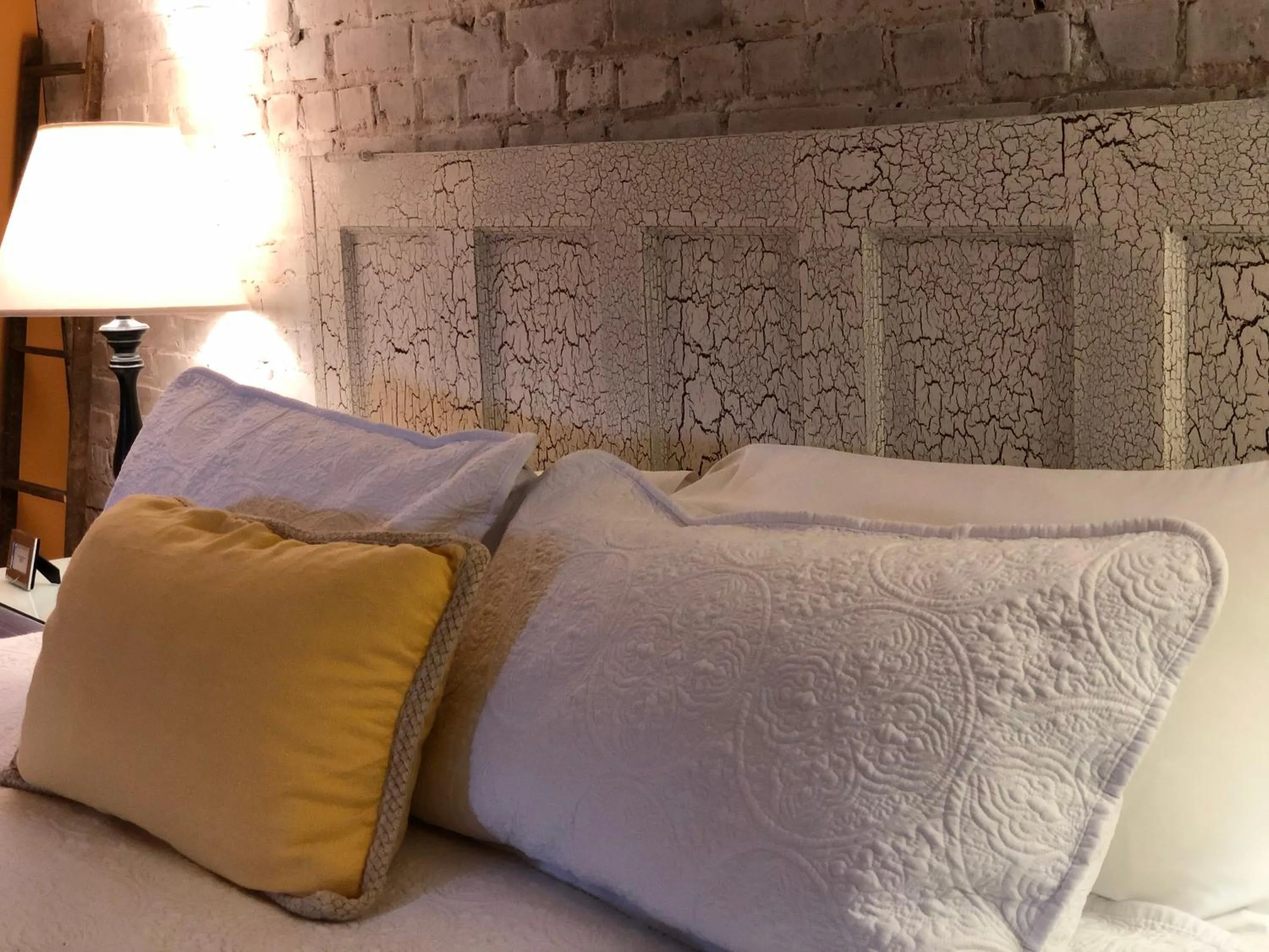 Bed in Suites at 249